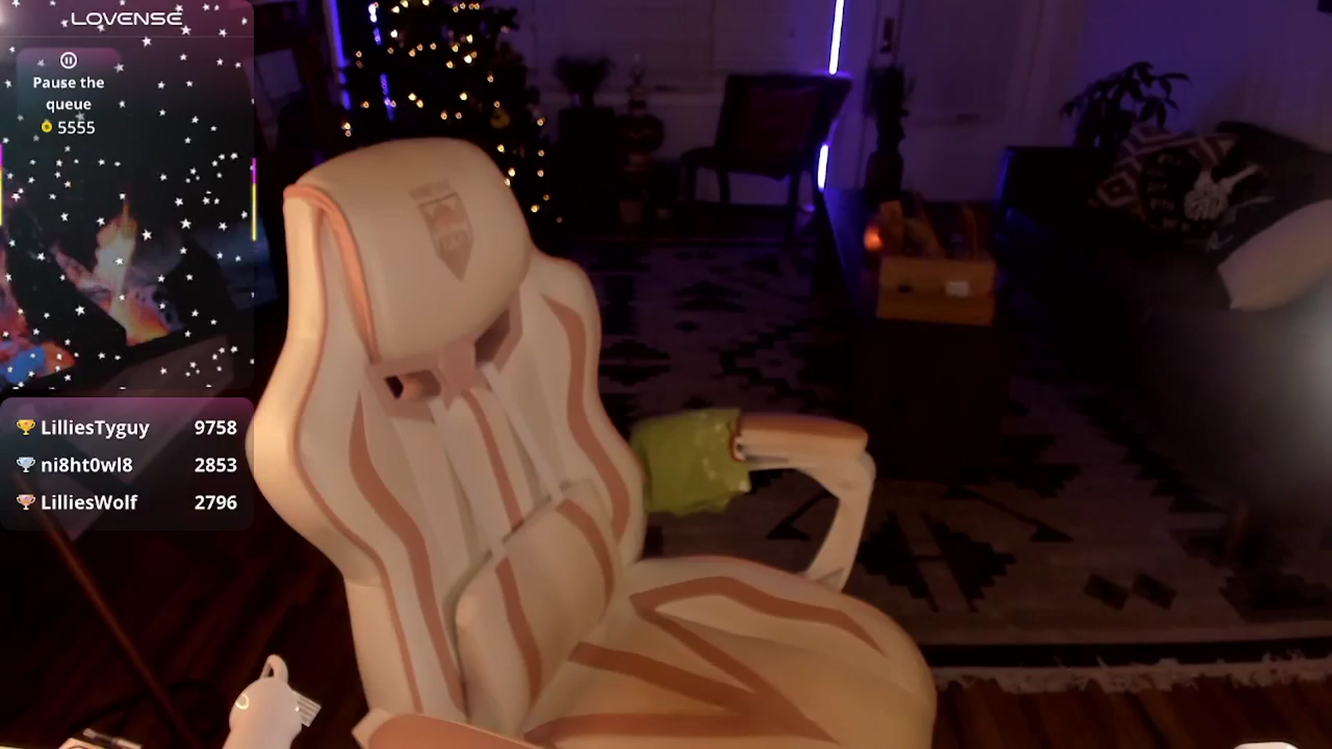 Gallery image thumbnail from LillieQ's myfreecams stream on, 11/07/2025, 10:06 image 18 of 20