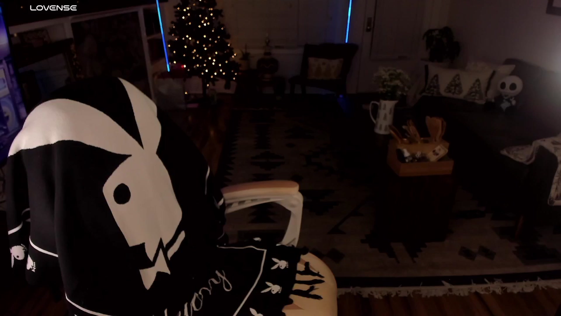 Gallery image thumbnail from LillieQ's myfreecams stream on, 12/01/2025, 10:21 image 7 of 20