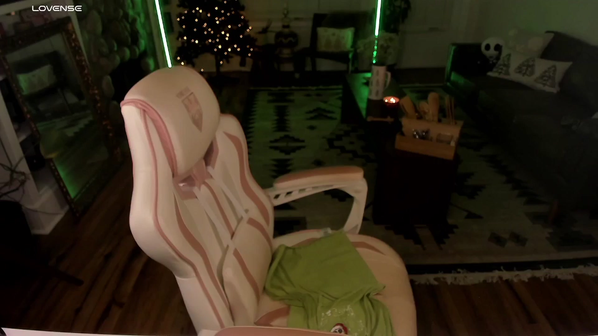 Gallery image thumbnail from LillieQ's myfreecams stream on, 12/06/2025, 09:05 image 8 of 20