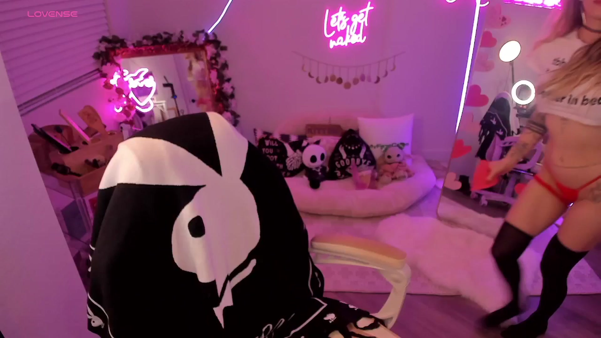 Gallery image thumbnail from LillieQ's myfreecams stream on, 02/11/2026, 08:51 image 3 of 20