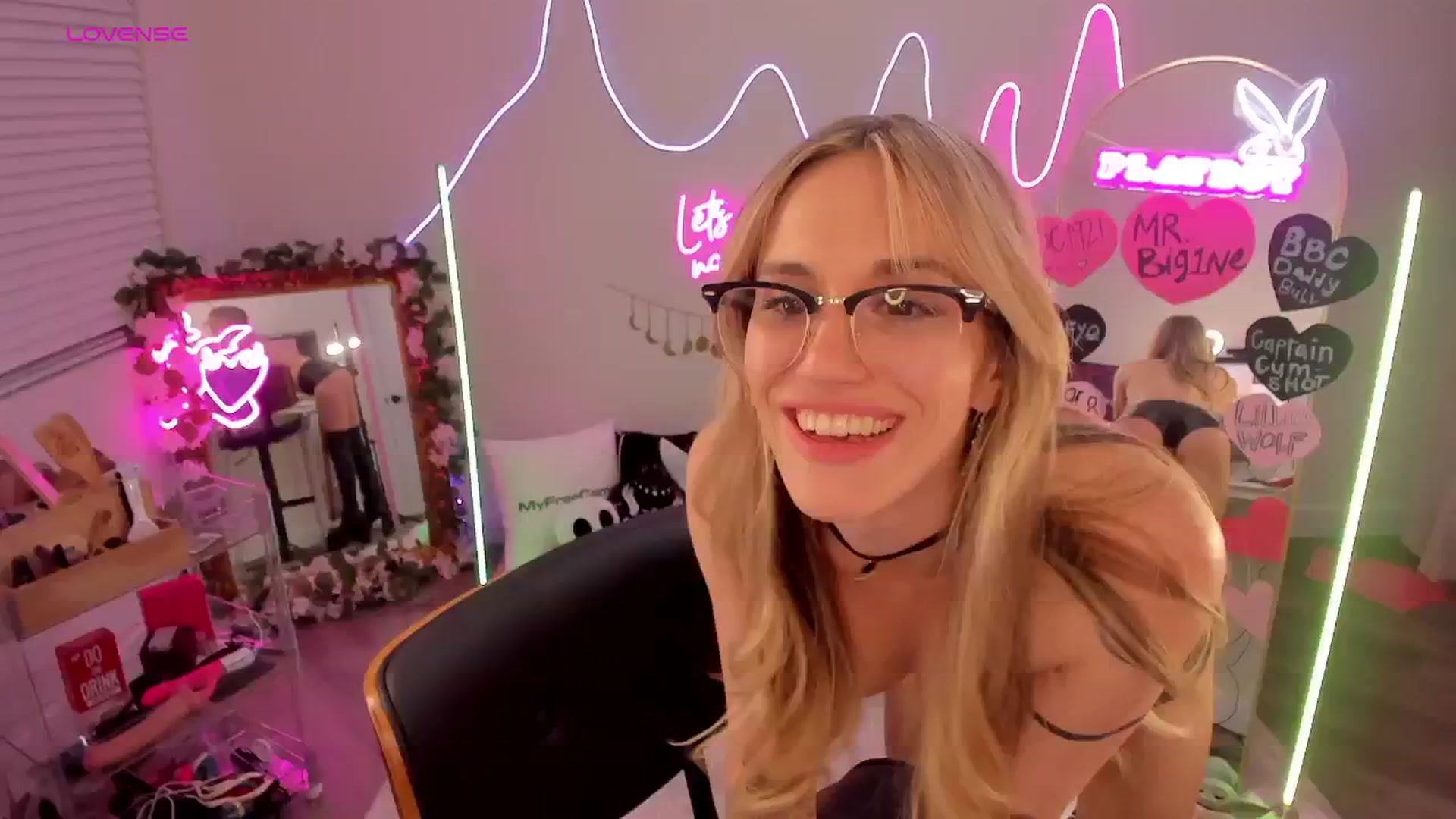 Gallery image thumbnail from LillieQ's myfreecams stream on, 02/12/2026, 08:18 image 7 of 20