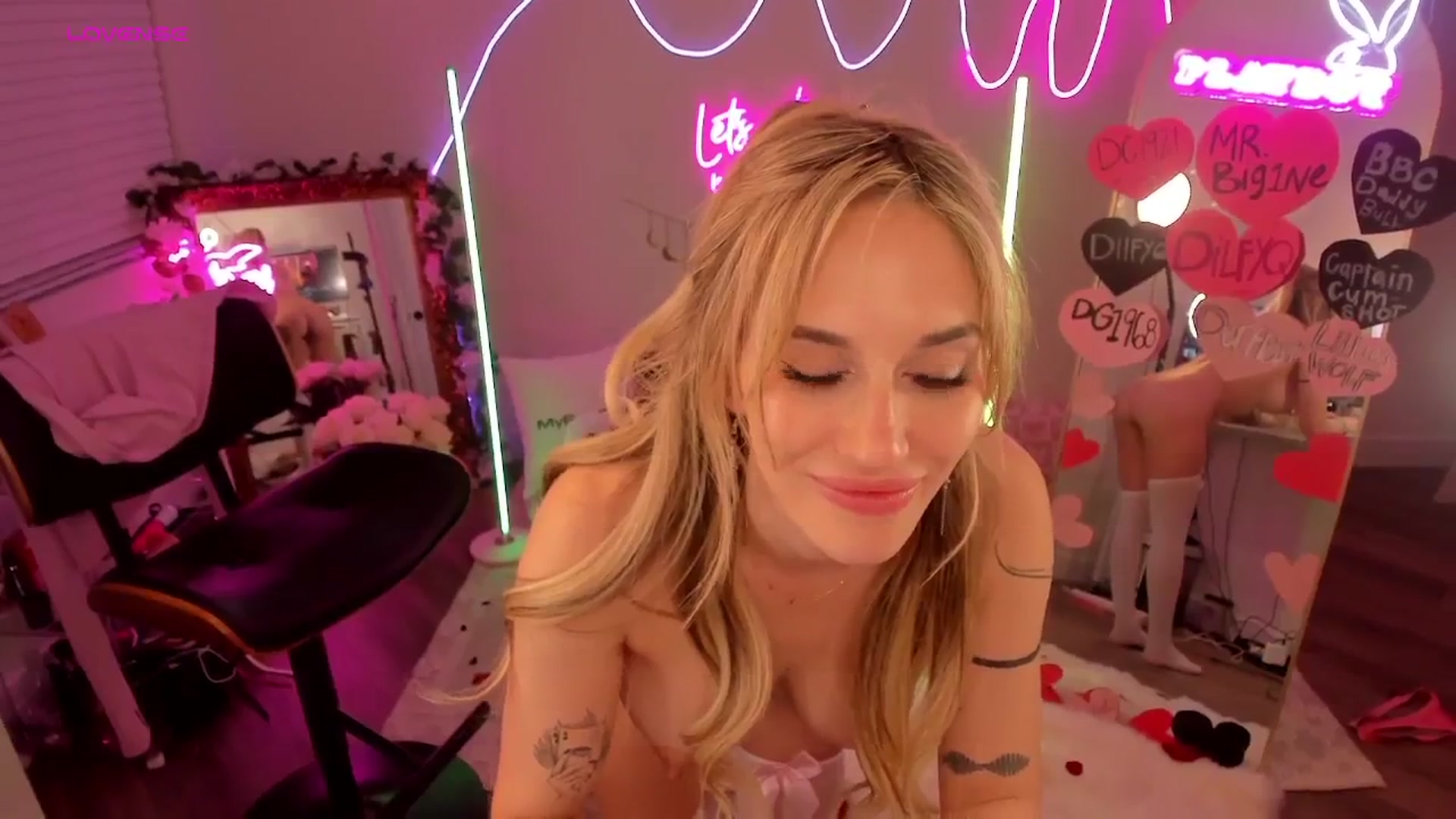 Gallery image thumbnail from LillieQ's myfreecams stream on, 02/15/2026, 14:01 image 13 of 20