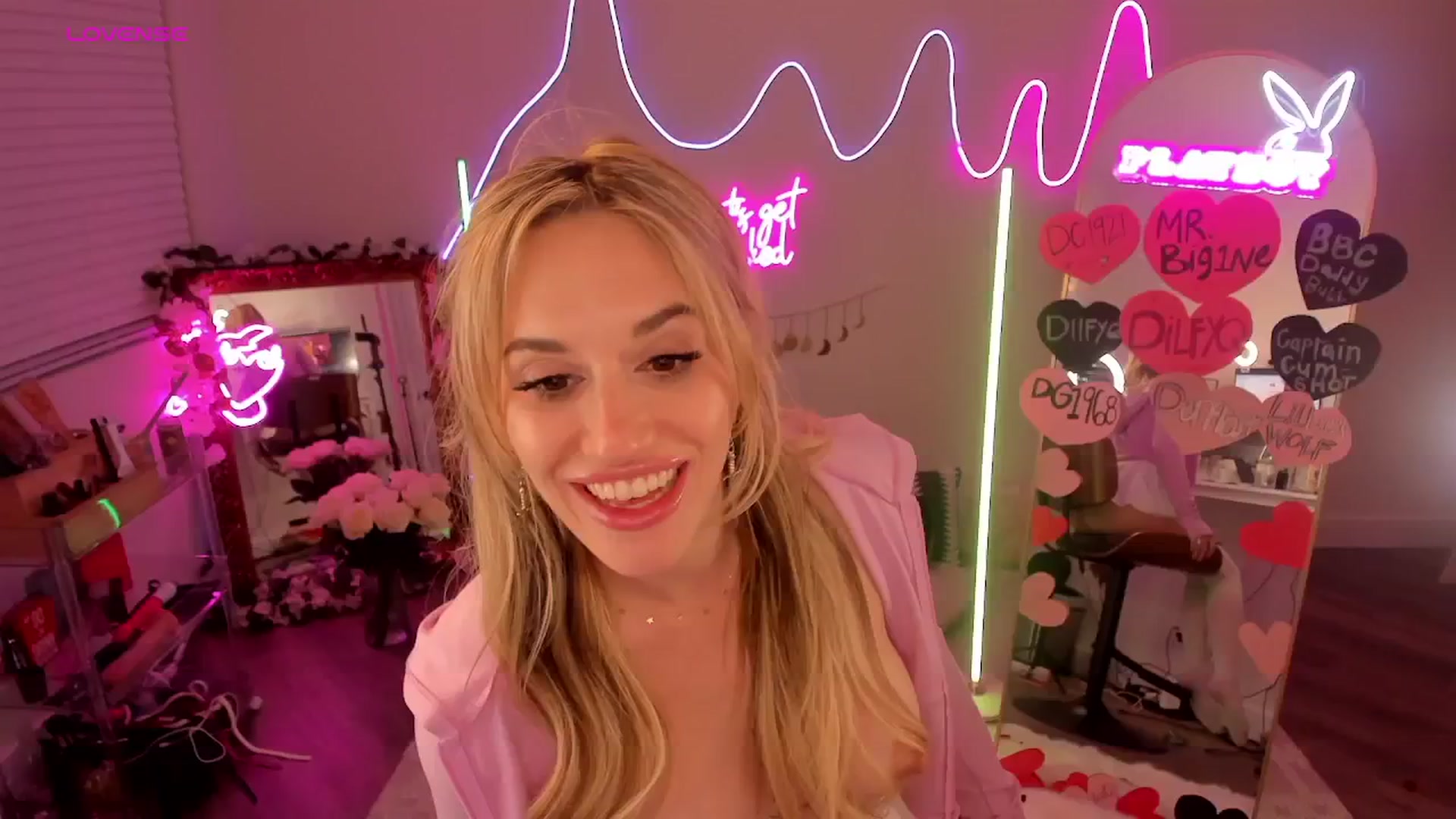 Gallery image thumbnail from LillieQ's myfreecams stream on, 02/15/2026, 14:01 image 4 of 20
