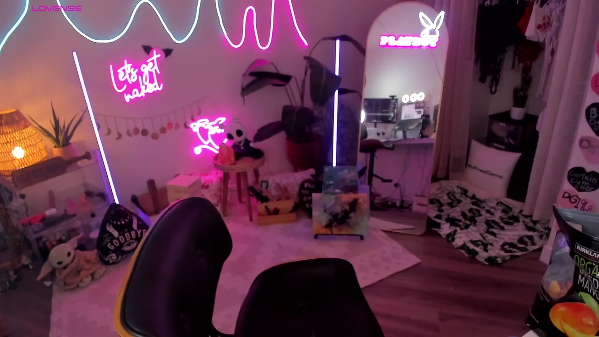 Gallery image thumbnail from LillieQ's myfreecams stream on, 03/11/2026, 08:02 image 14 of 20