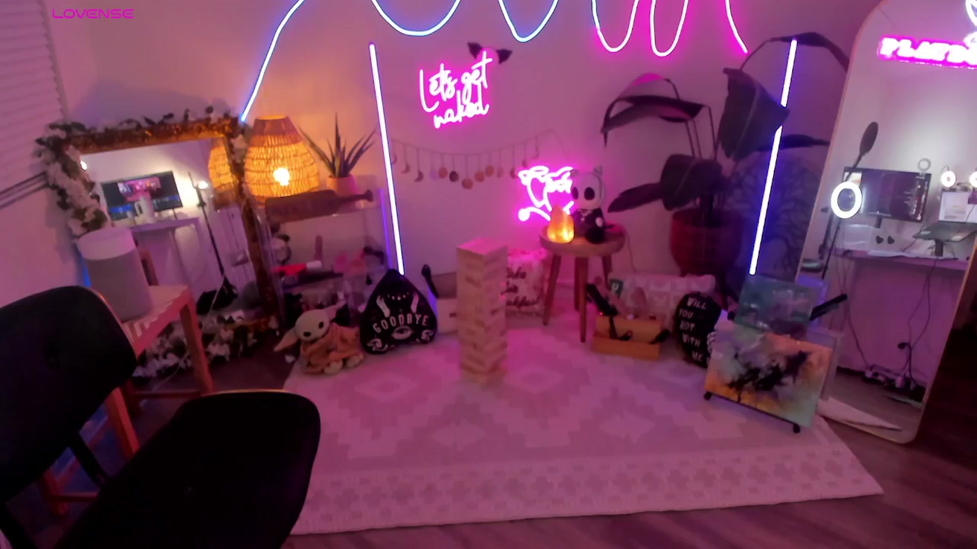Gallery image thumbnail from LillieQ's myfreecams stream on, 03/14/2026, 08:11 image 5 of 20