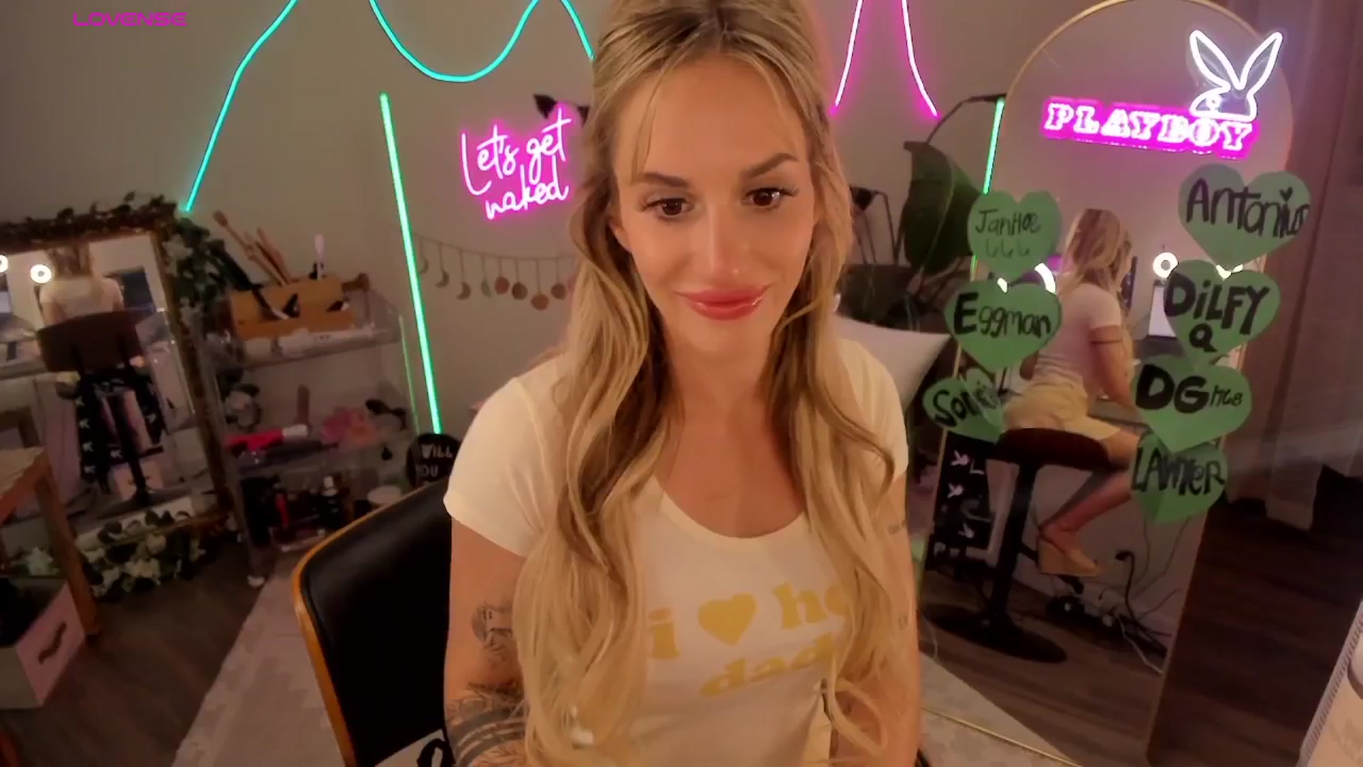 Gallery image thumbnail from LillieQ's myfreecams stream on, 03/20/2026, 24:00 image 14 of 20