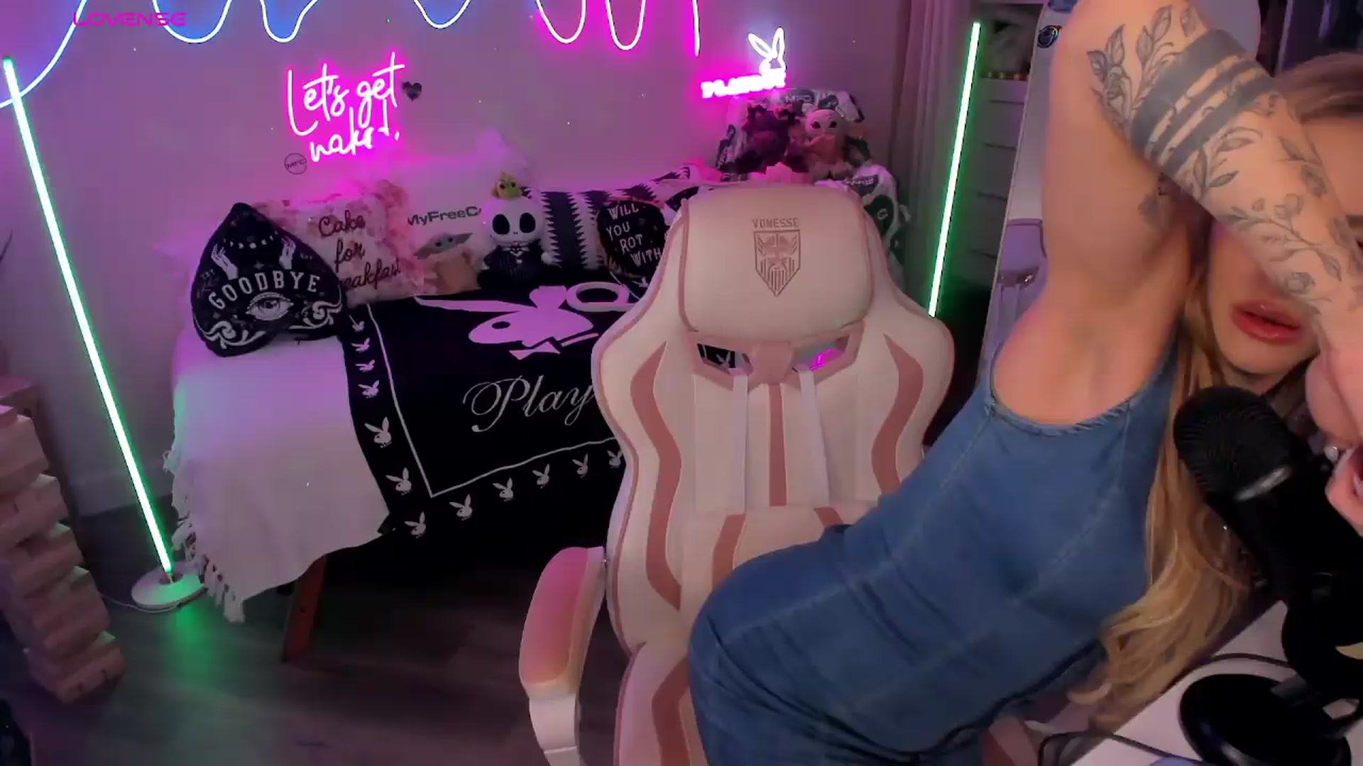 Gallery image thumbnail from LillieQ's myfreecams stream on, 07/31/2026, 09:37 image 4 of 20