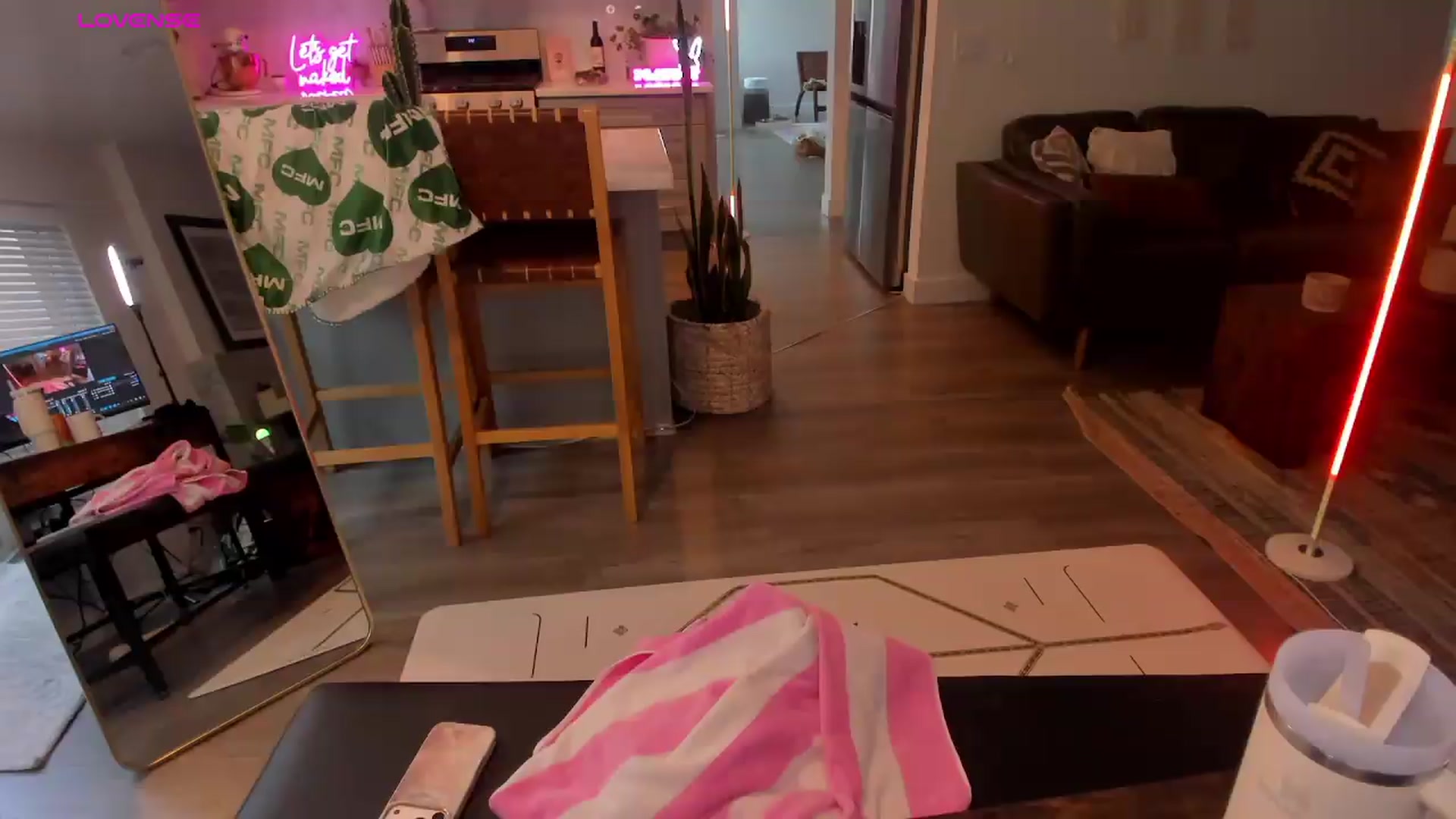 Gallery image thumbnail from LillieQ's myfreecams stream on, 08/10/2026, 03:33 image 8 of 20
