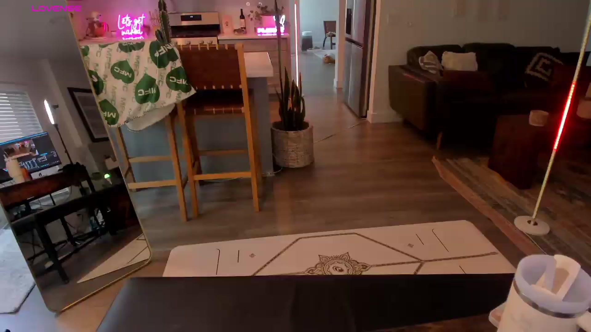 Gallery image thumbnail from LillieQ's myfreecams stream on, 08/10/2026, 03:33 image 6 of 20