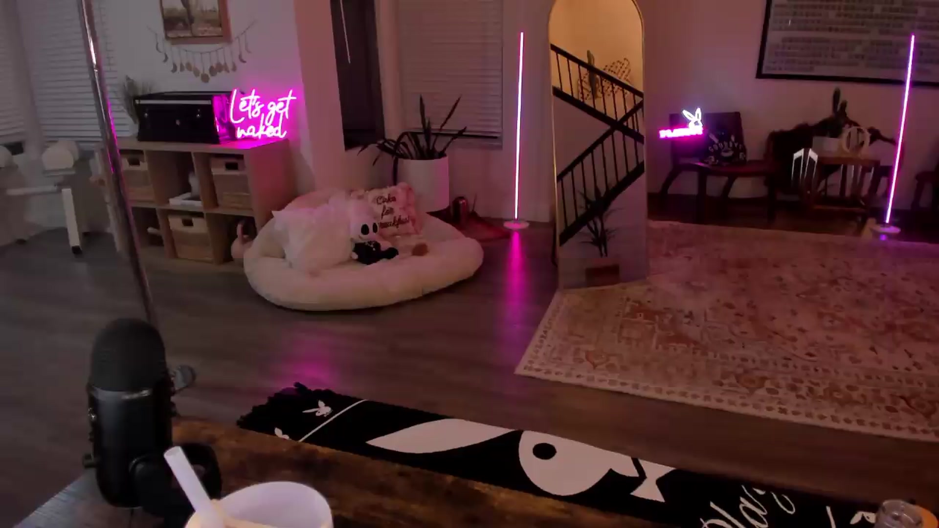 Gallery image thumbnail from LillieQ's myfreecams stream on, 08/27/2026, 06:52 image 8 of 20