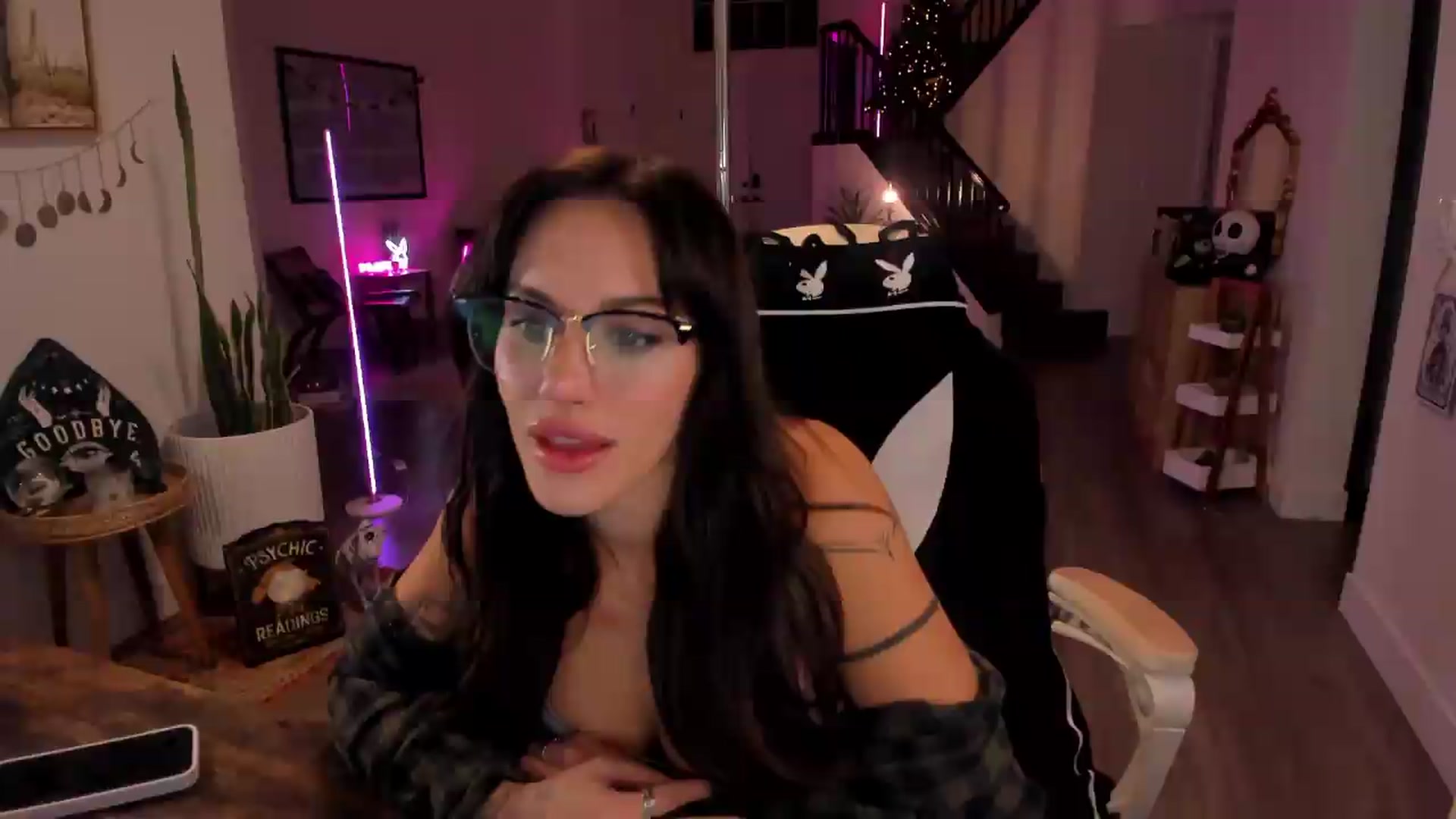 Gallery image thumbnail from LillieQ's myfreecams stream on, 09/03/2026, 07:49 image 1 of 20