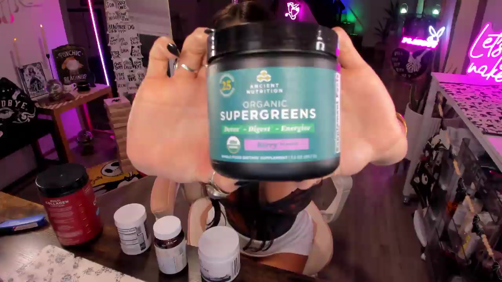 Gallery image thumbnail from LillieQ's myfreecams stream on, 09/17/2026, 04:03 image 13 of 20