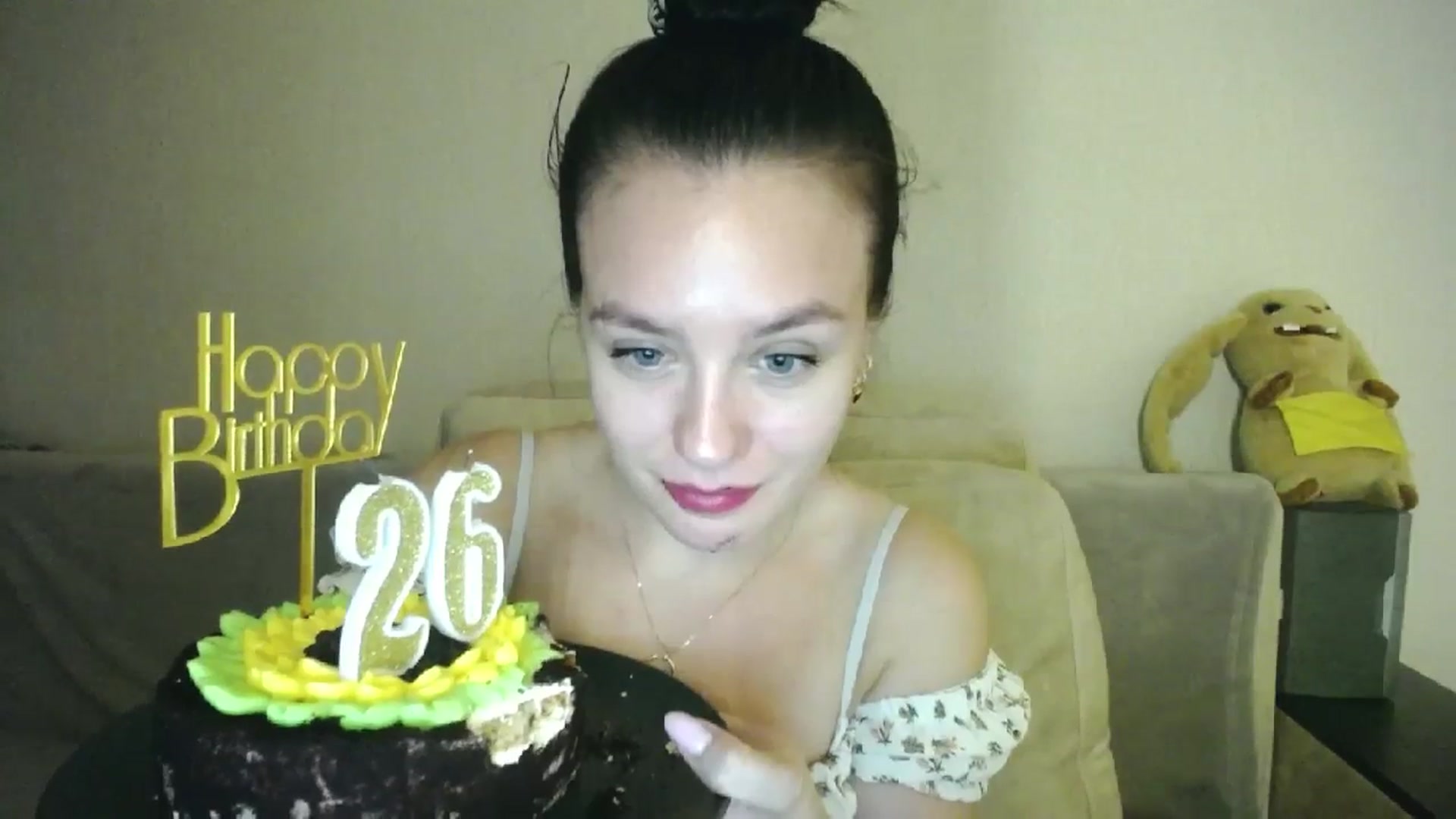 Gallery image thumbnail from Lillit__Wood_'s myfreecams stream on, 09/22/2023, 22:32 image 18 of 20
