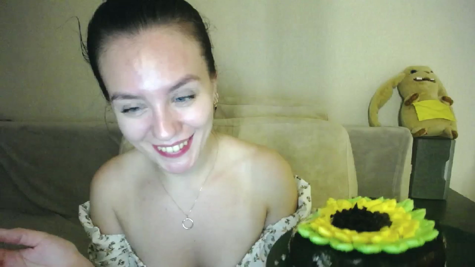 Gallery image thumbnail from Lillit__Wood_'s myfreecams stream on, 09/22/2023, 22:57 image 17 of 20
