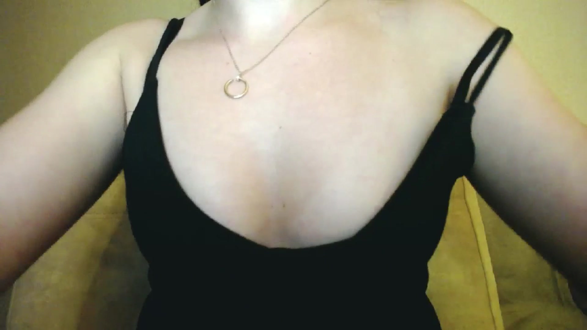 Gallery image thumbnail from Lillit__Wood_'s myfreecams stream on, 10/01/2023, 22:07 image 7 of 20