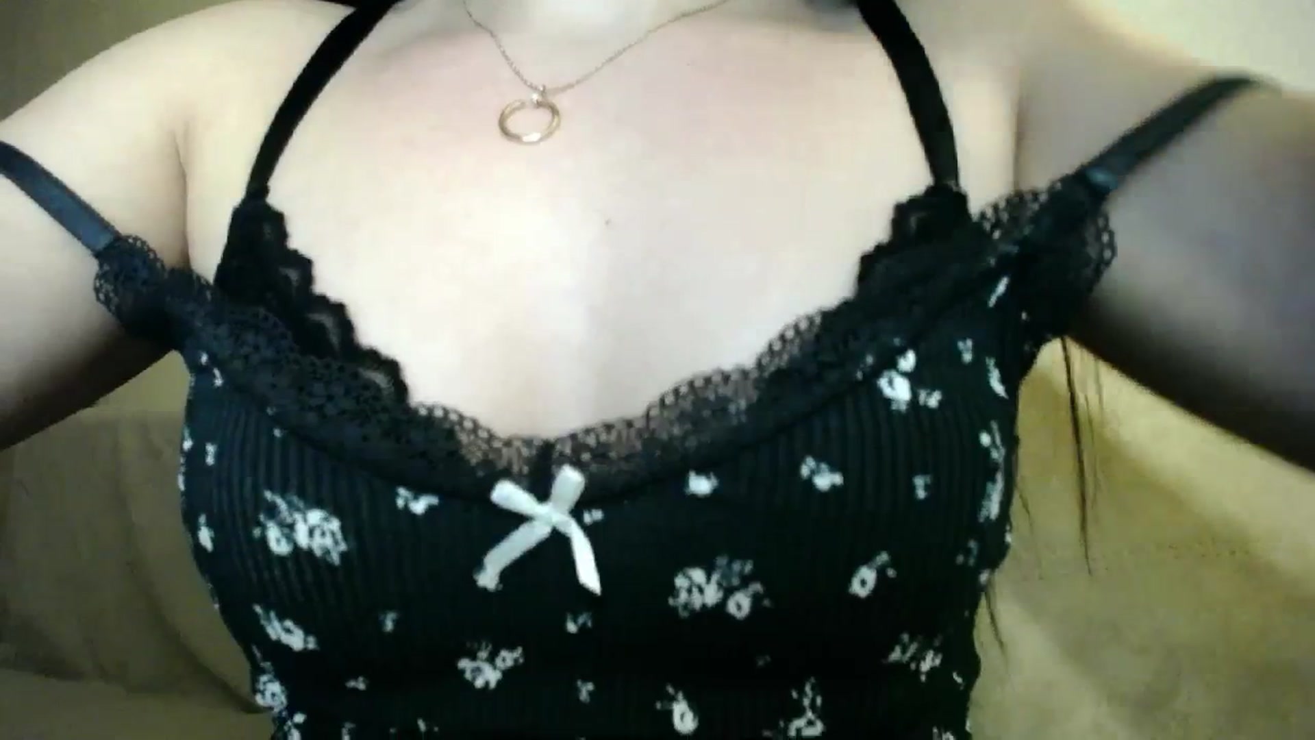 Gallery image thumbnail from Lillit__Wood_'s myfreecams stream on, 12/06/2023, 23:02 image 14 of 20