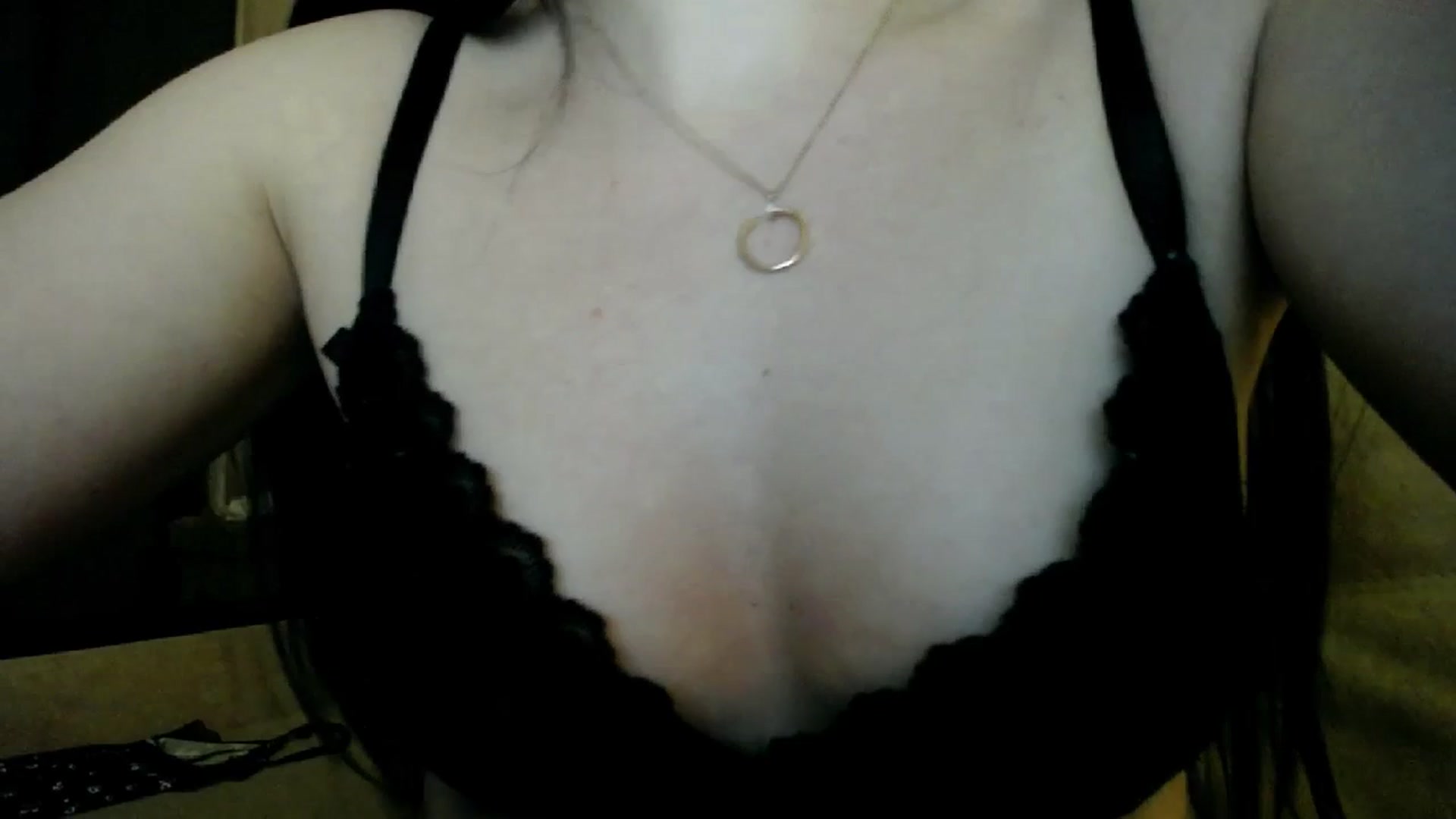 Gallery image thumbnail from Lillit__Wood_'s myfreecams stream on, 12/19/2023, 01:41 image 15 of 20