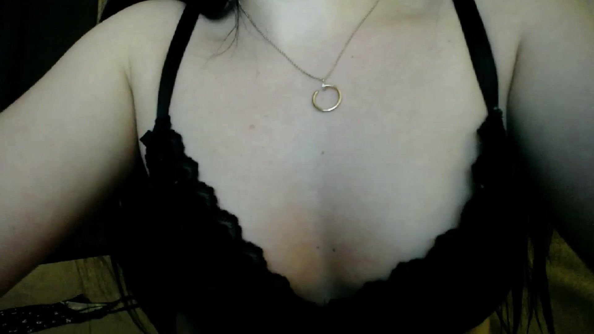 Gallery image thumbnail from Lillit__Wood_'s myfreecams stream on, 12/19/2023, 01:41 image 17 of 20