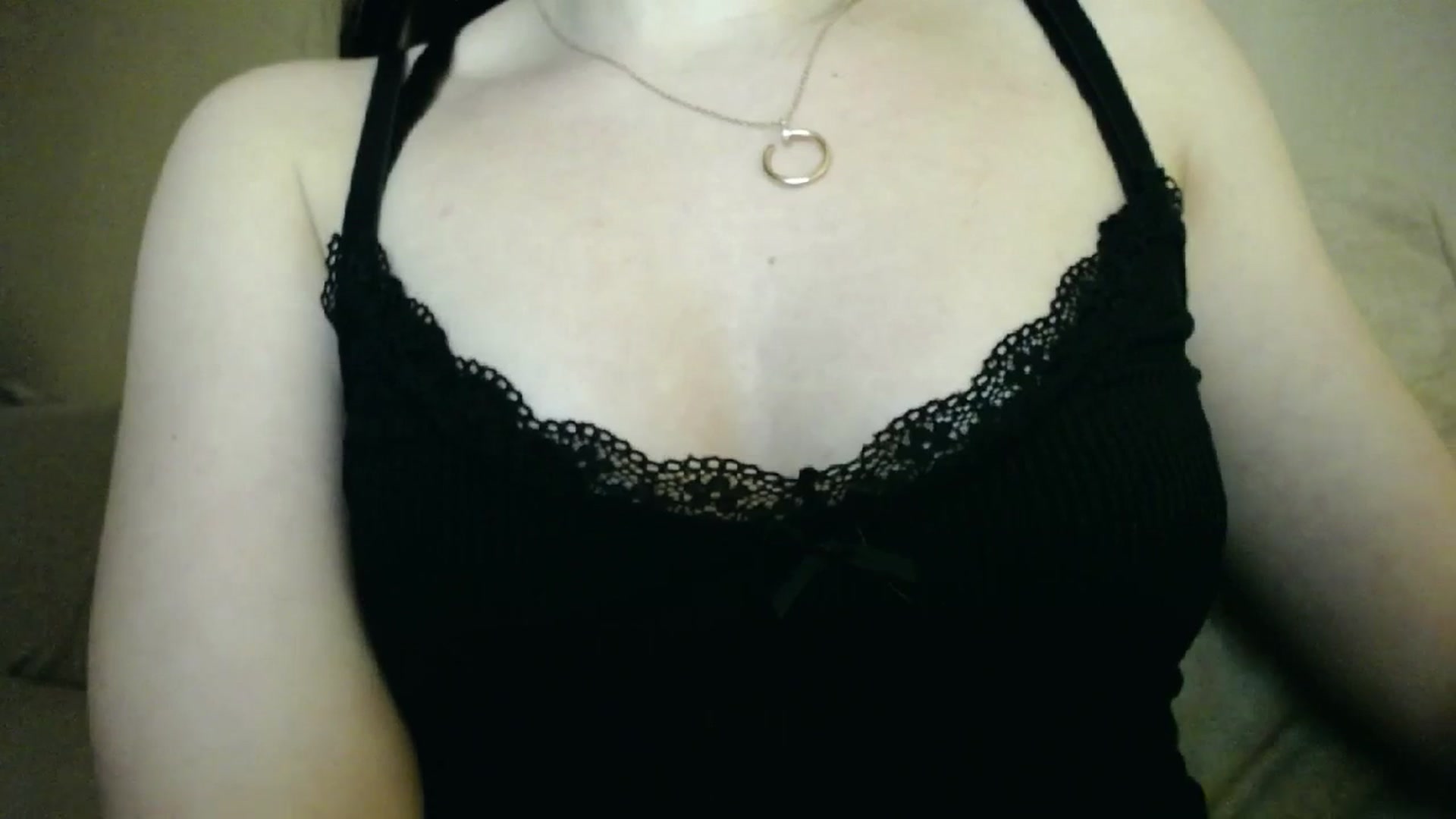 Gallery image thumbnail from Lillit__Wood_'s myfreecams stream on, 02/08/2024, 18:04 image 16 of 20