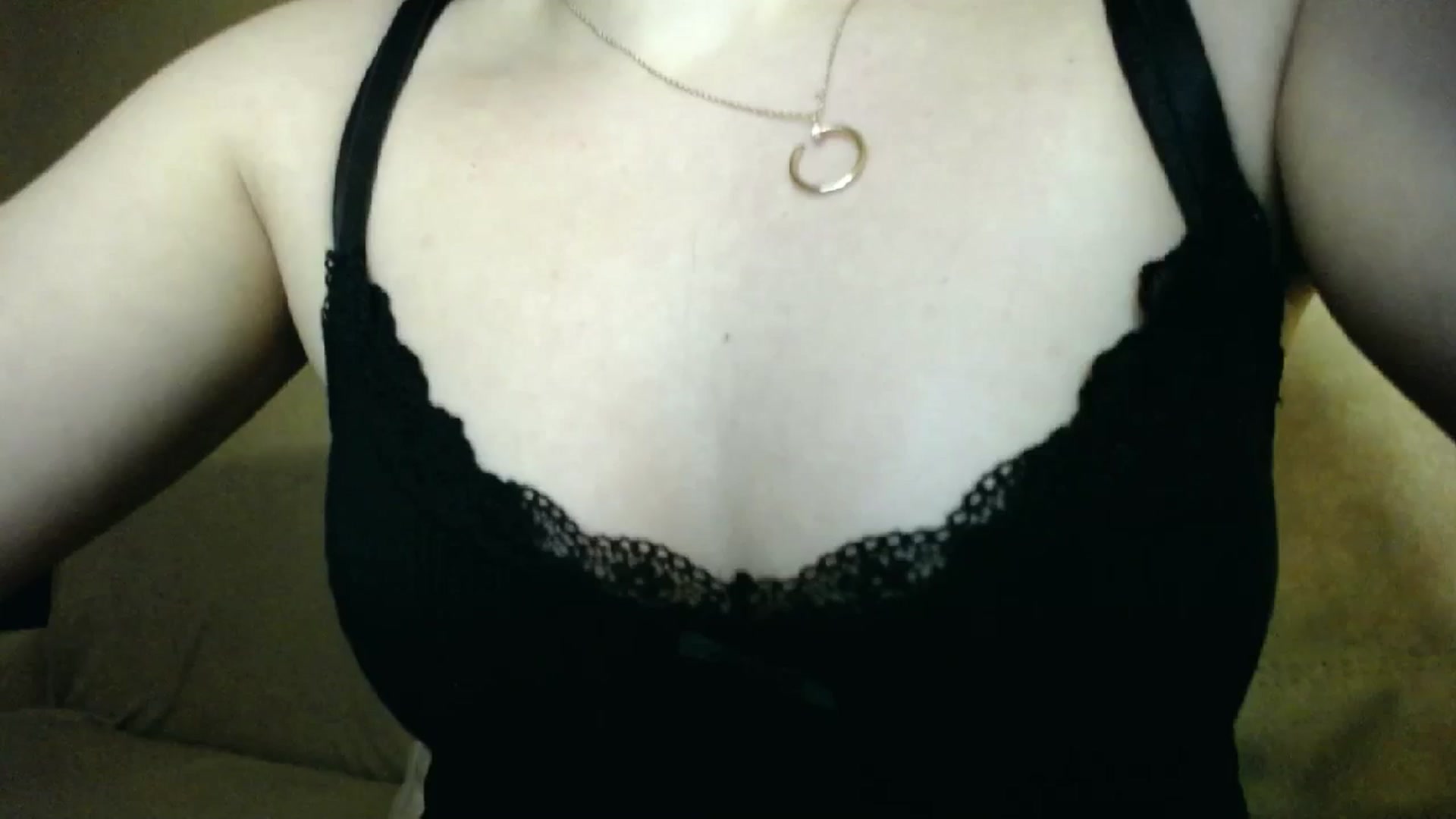 Gallery image thumbnail from Lillit__Wood_'s myfreecams stream on, 02/08/2024, 19:45 image 15 of 20