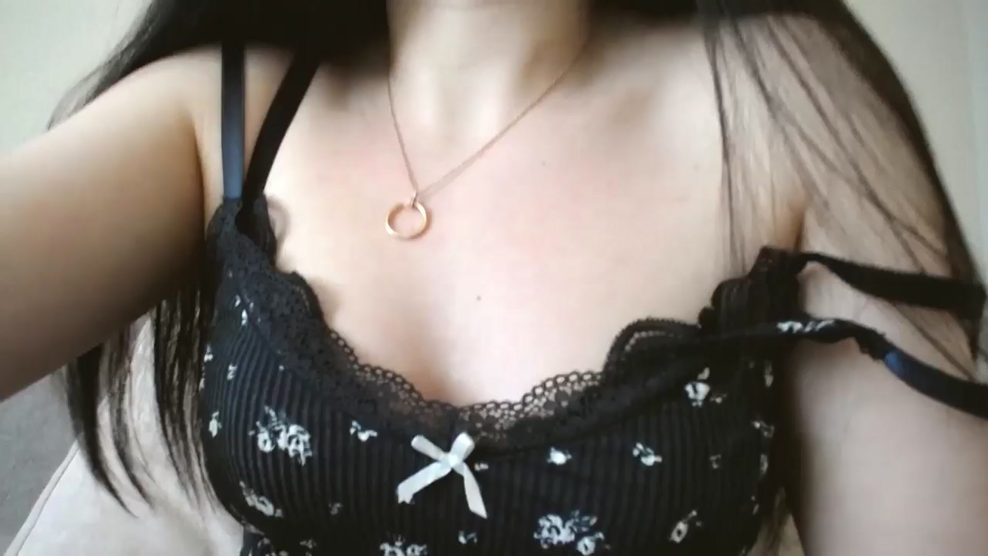 Gallery image thumbnail from Lillit__Wood_'s myfreecams stream on, 05/27/2024, 12:40 image 19 of 20