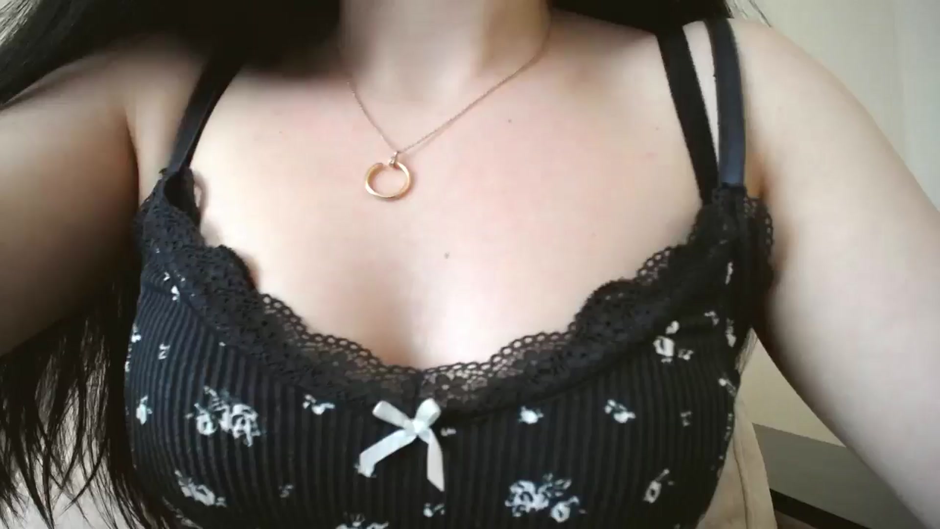 Gallery image thumbnail from Lillit__Wood_'s myfreecams stream on, 05/27/2024, 12:40 image 15 of 20
