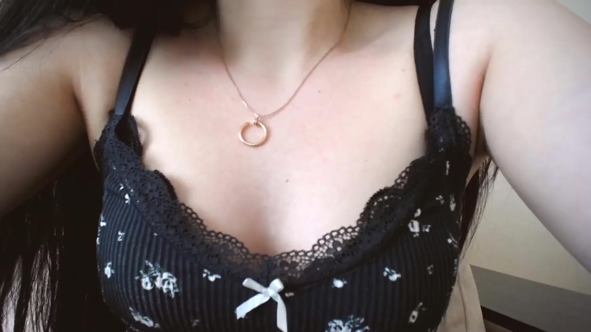 Gallery image thumbnail from Lillit__Wood_'s myfreecams stream on, 05/27/2024, 12:40 image 13 of 20
