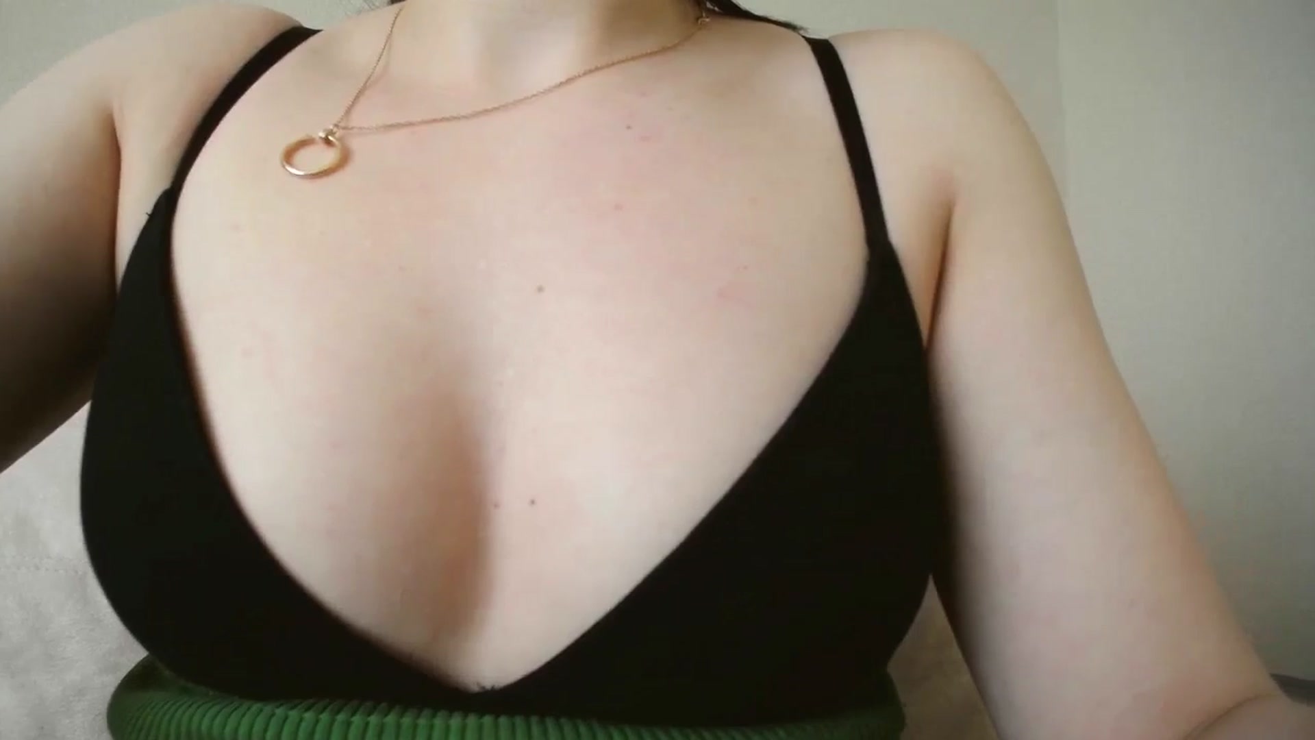 Gallery image thumbnail from Lillit__Wood_'s myfreecams stream on, 06/04/2024, 12:28 image 9 of 20