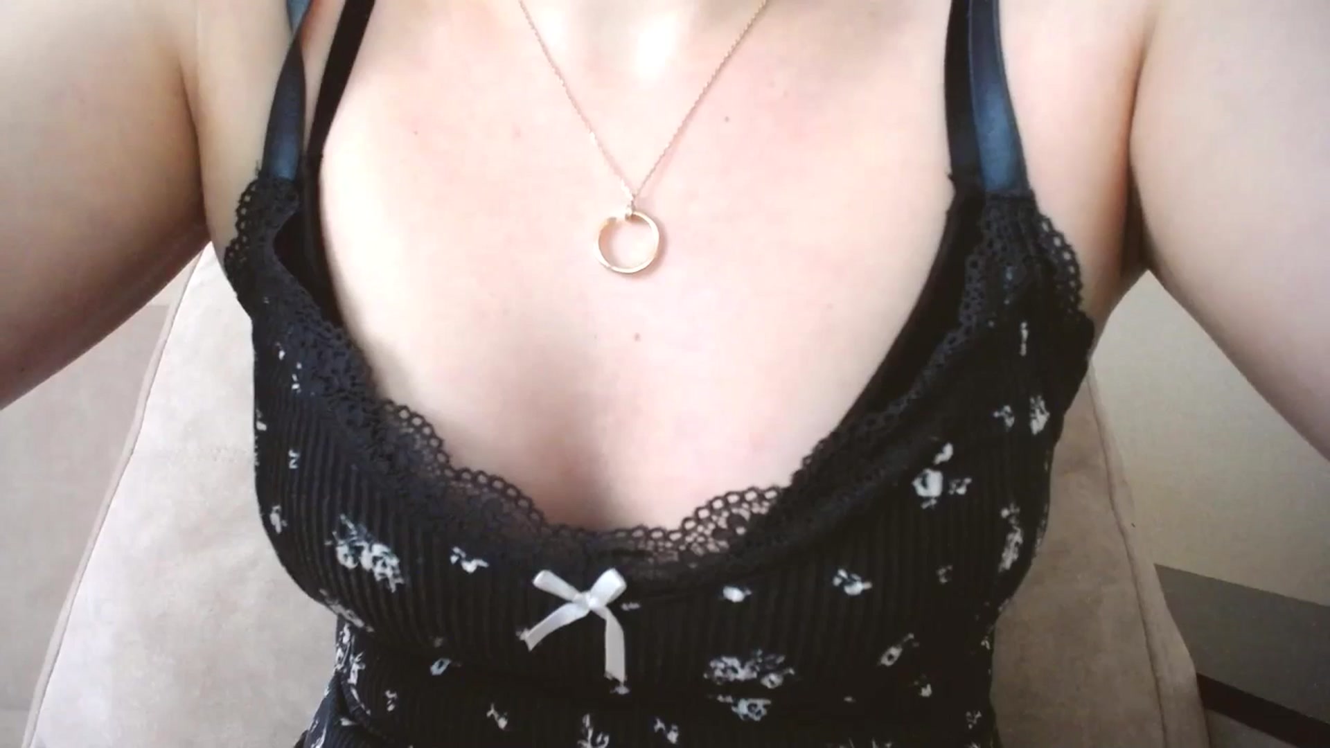 Gallery image thumbnail from Lillit__Wood_'s myfreecams stream on, 06/15/2024, 16:23 image 6 of 20