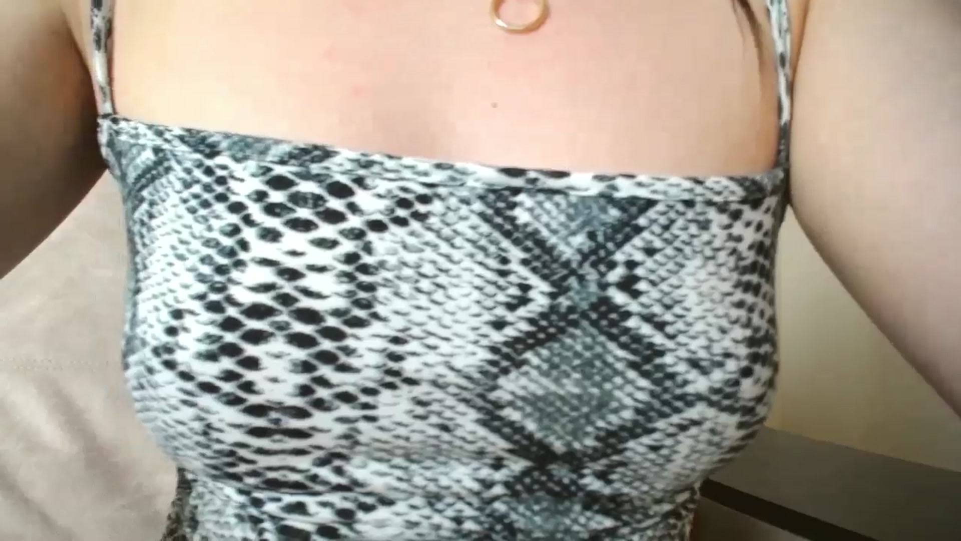 Gallery image thumbnail from Lillit__Wood_'s myfreecams stream on, 07/04/2024, 15:40 image 18 of 20