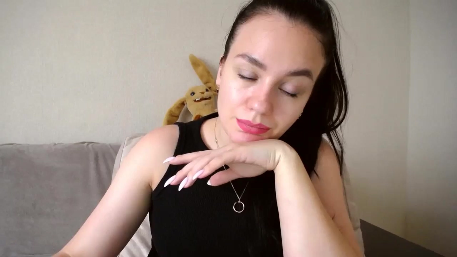 Gallery image thumbnail from Lillit__Wood_'s myfreecams stream on, 08/04/2024, 14:37 image 19 of 20