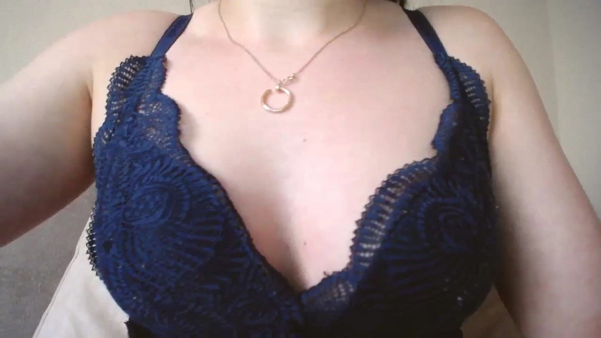 Gallery image thumbnail from Lillit__Wood_'s myfreecams stream on, 08/10/2024, 16:58 image 18 of 20