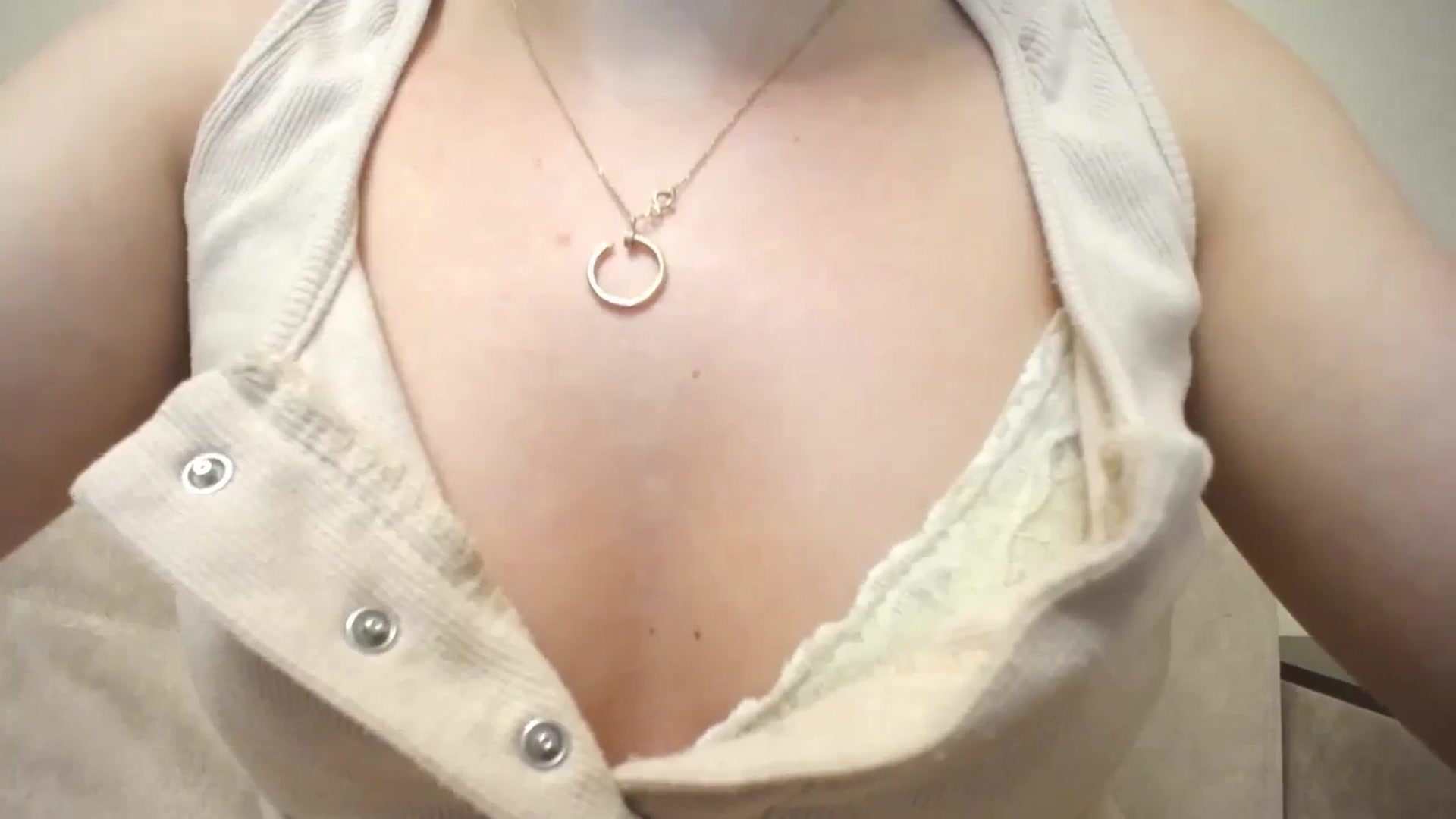 Gallery image thumbnail from Lillit__Wood_'s myfreecams stream on, 09/02/2024, 01:03 image 17 of 20
