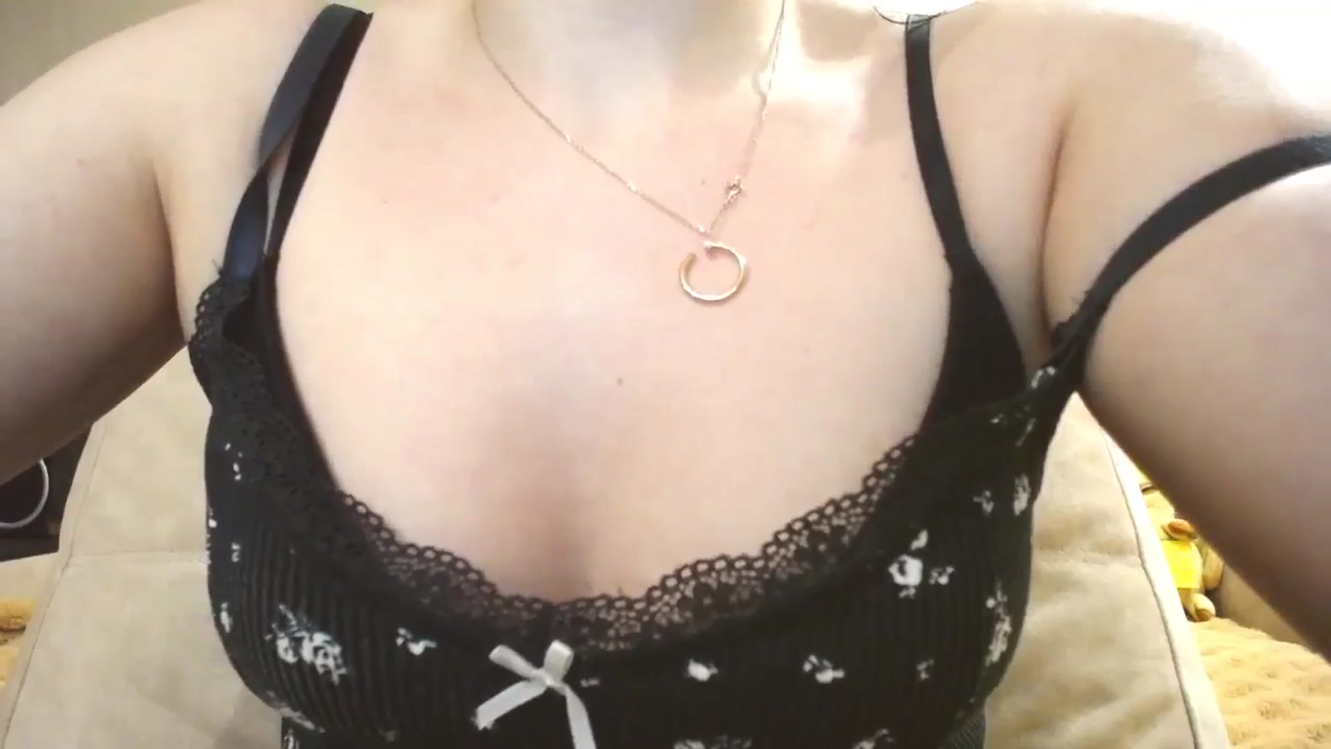 Gallery image thumbnail from Lillit__Wood_'s myfreecams stream on, 12/01/2024, 19:00 image 14 of 20