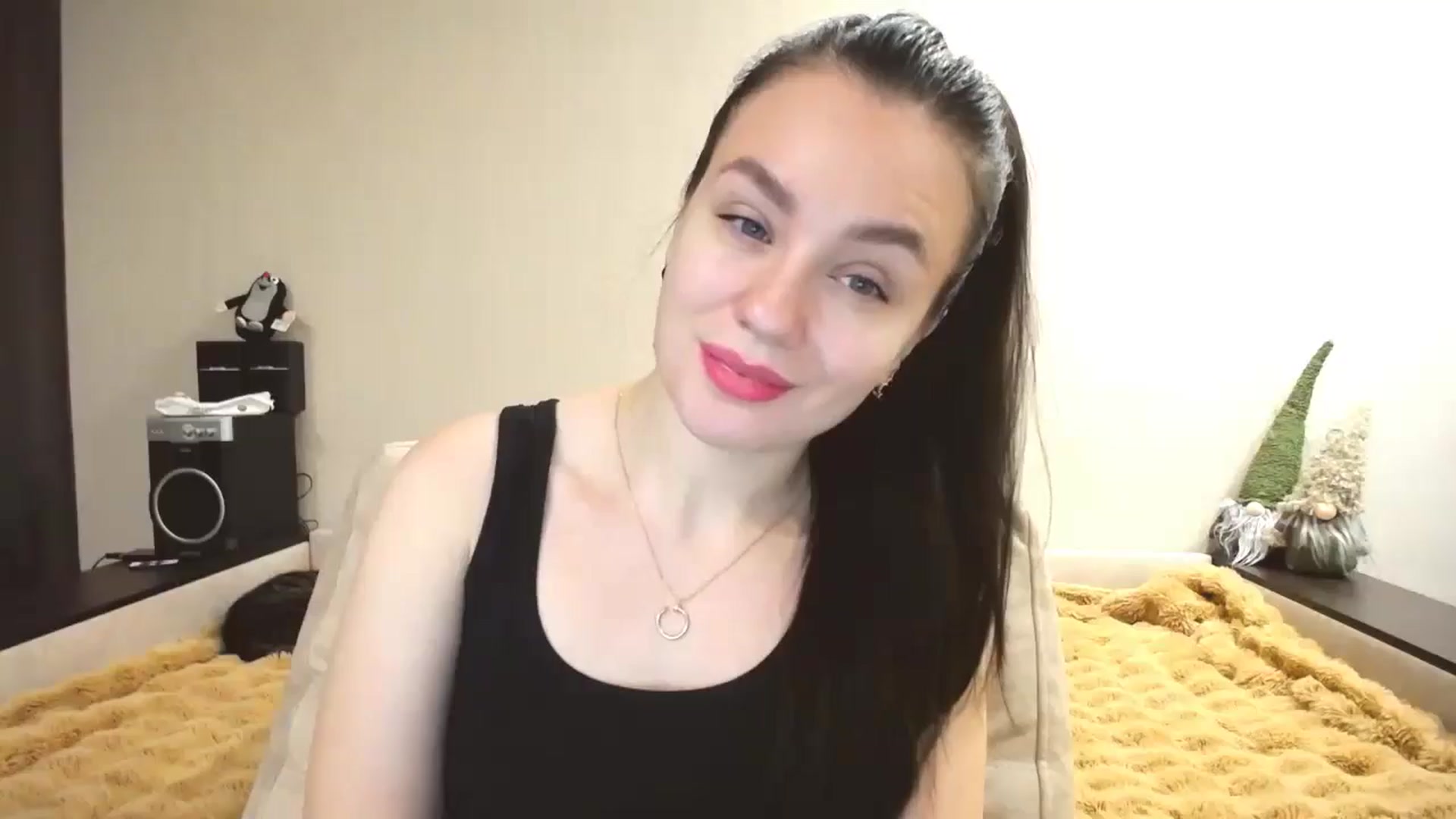 Gallery image thumbnail from Lillit__Wood_'s myfreecams stream on, 12/06/2024, 14:19 image 1 of 20