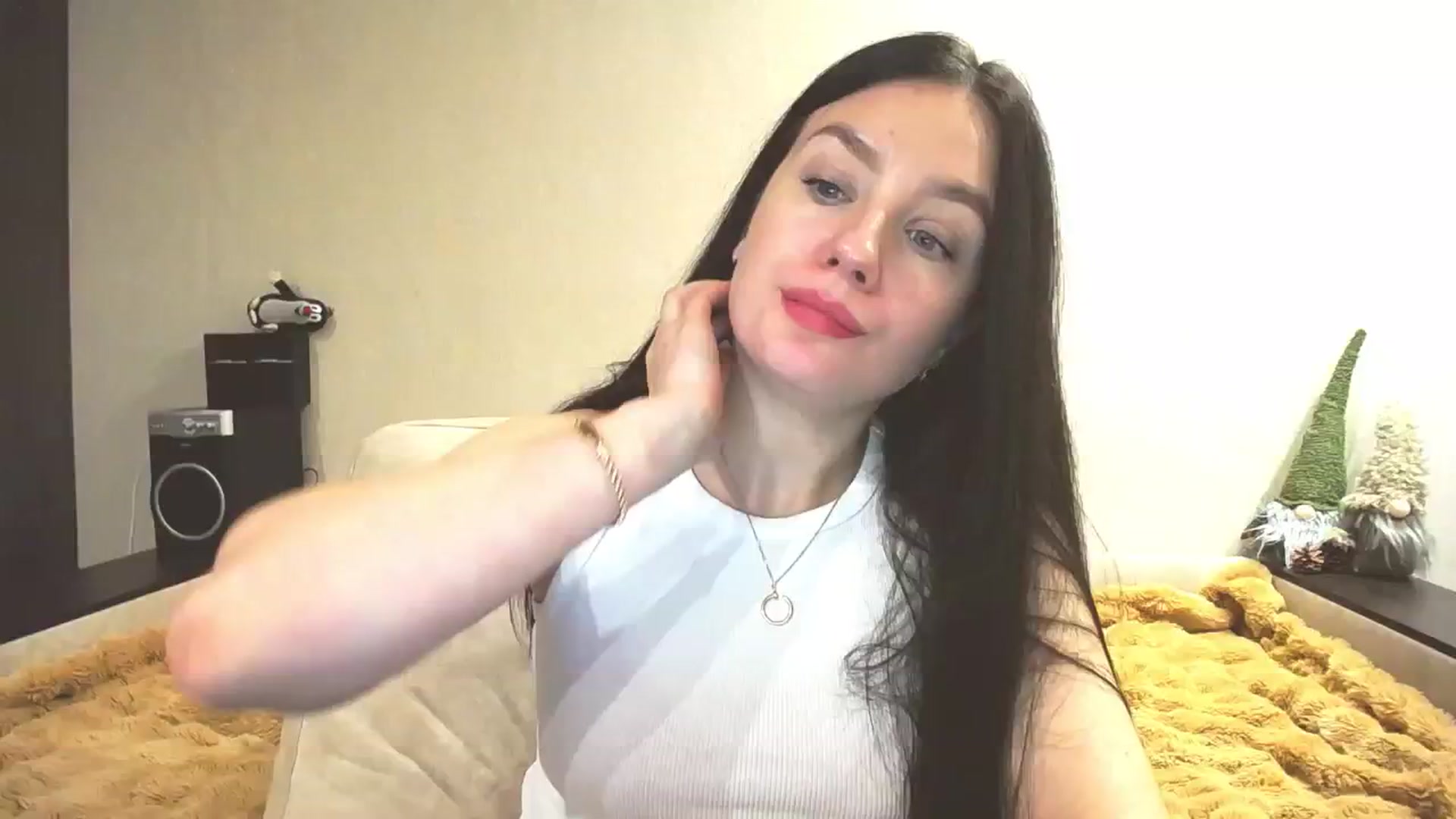 Gallery image thumbnail from Lillit__Wood_'s myfreecams stream on, 12/16/2024, 15:54 image 7 of 20