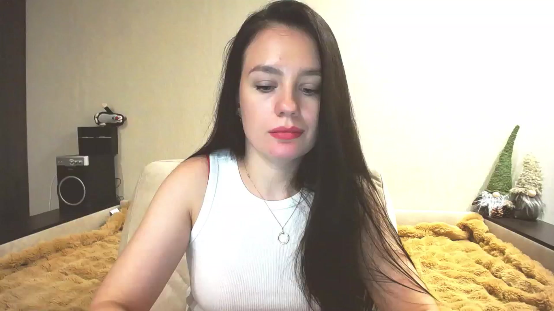 Gallery image thumbnail from Lillit__Wood_'s myfreecams stream on, 12/16/2024, 15:54 image 17 of 20