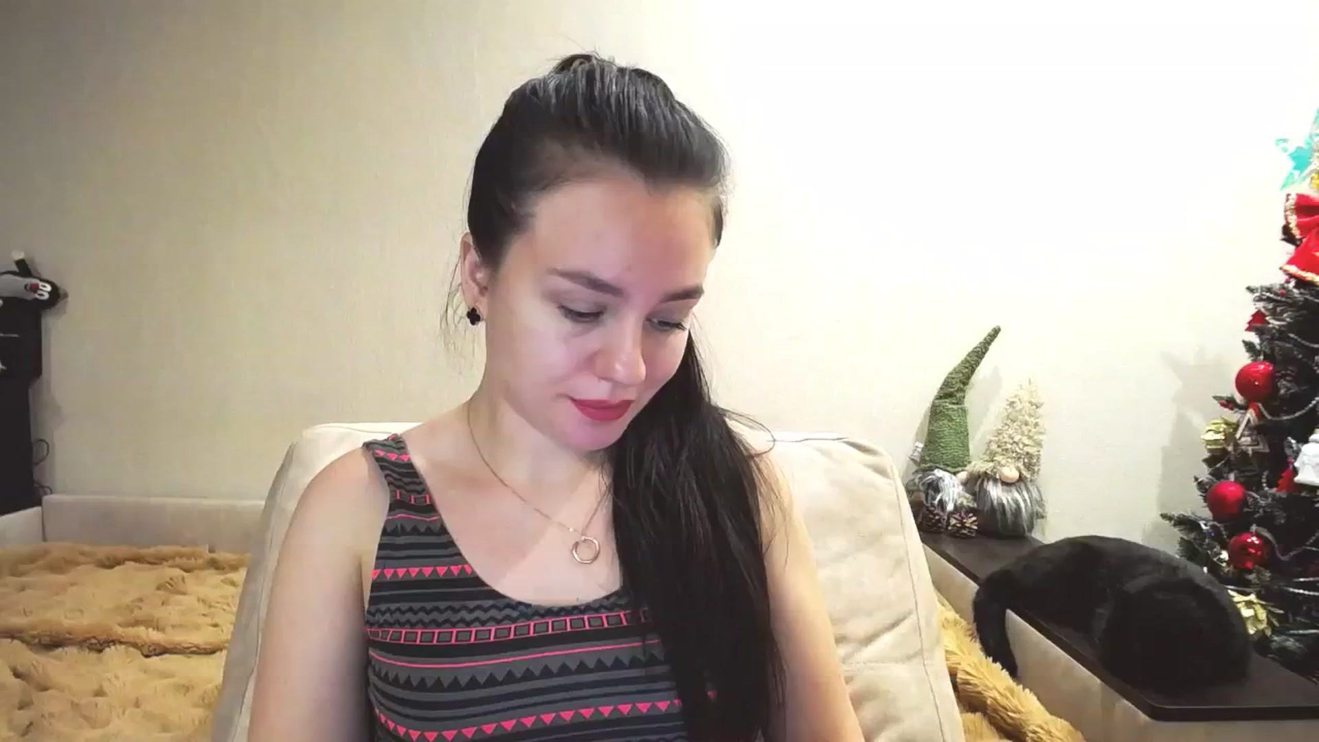 Gallery image thumbnail from Lillit__Wood_'s myfreecams stream on, 12/22/2024, 17:48 image 15 of 20