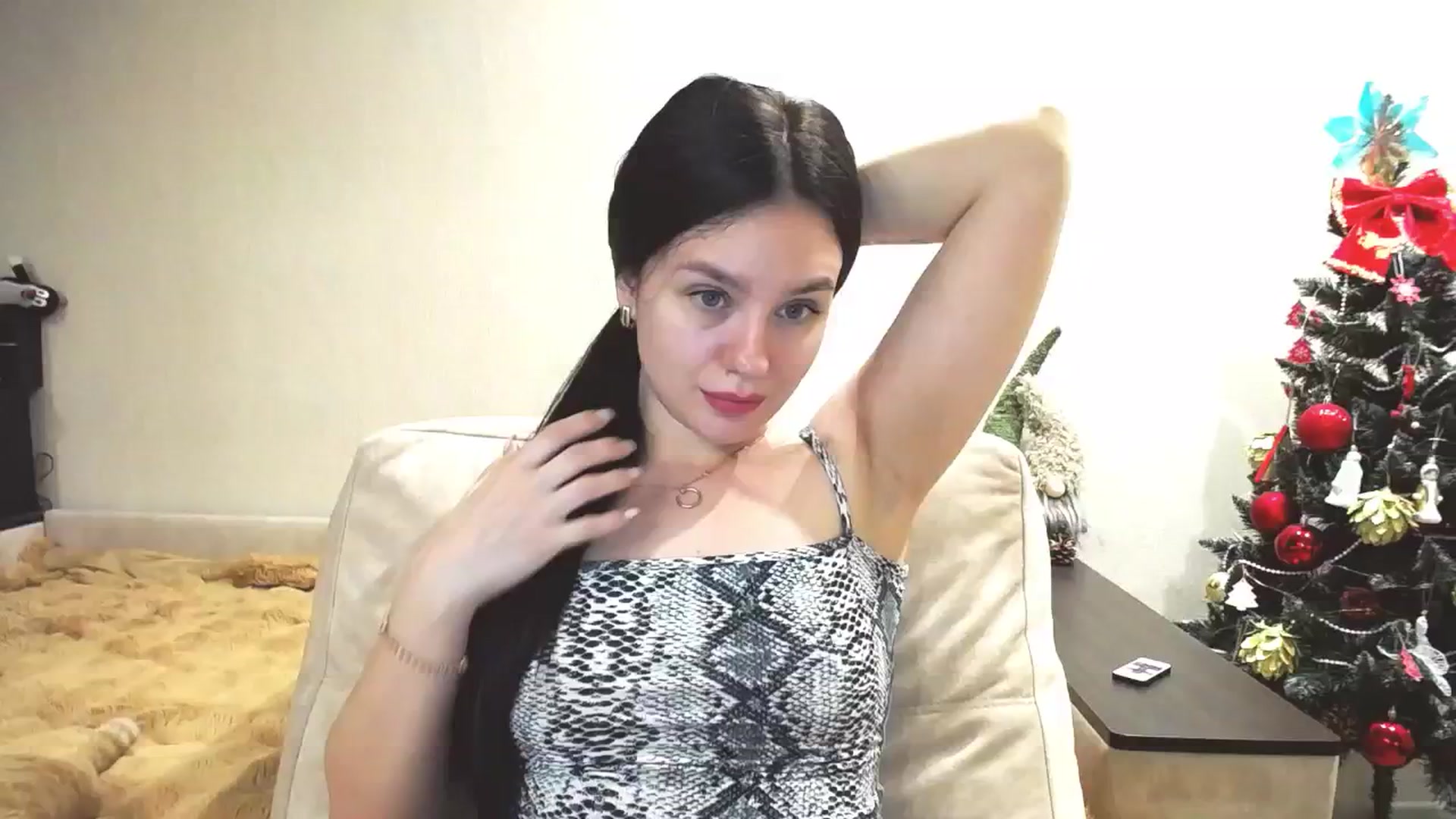 Gallery image thumbnail from Lillit__Wood_'s myfreecams stream on, 12/28/2024, 16:39 image 1 of 20