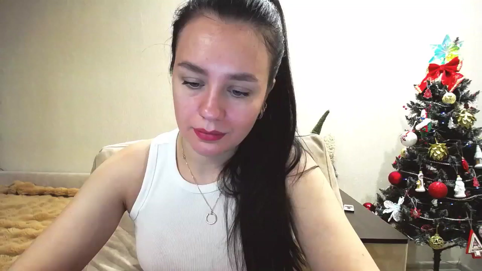 Gallery image thumbnail from Lillit__Wood_'s myfreecams stream on, 01/05/2025, 17:17 image 4 of 20