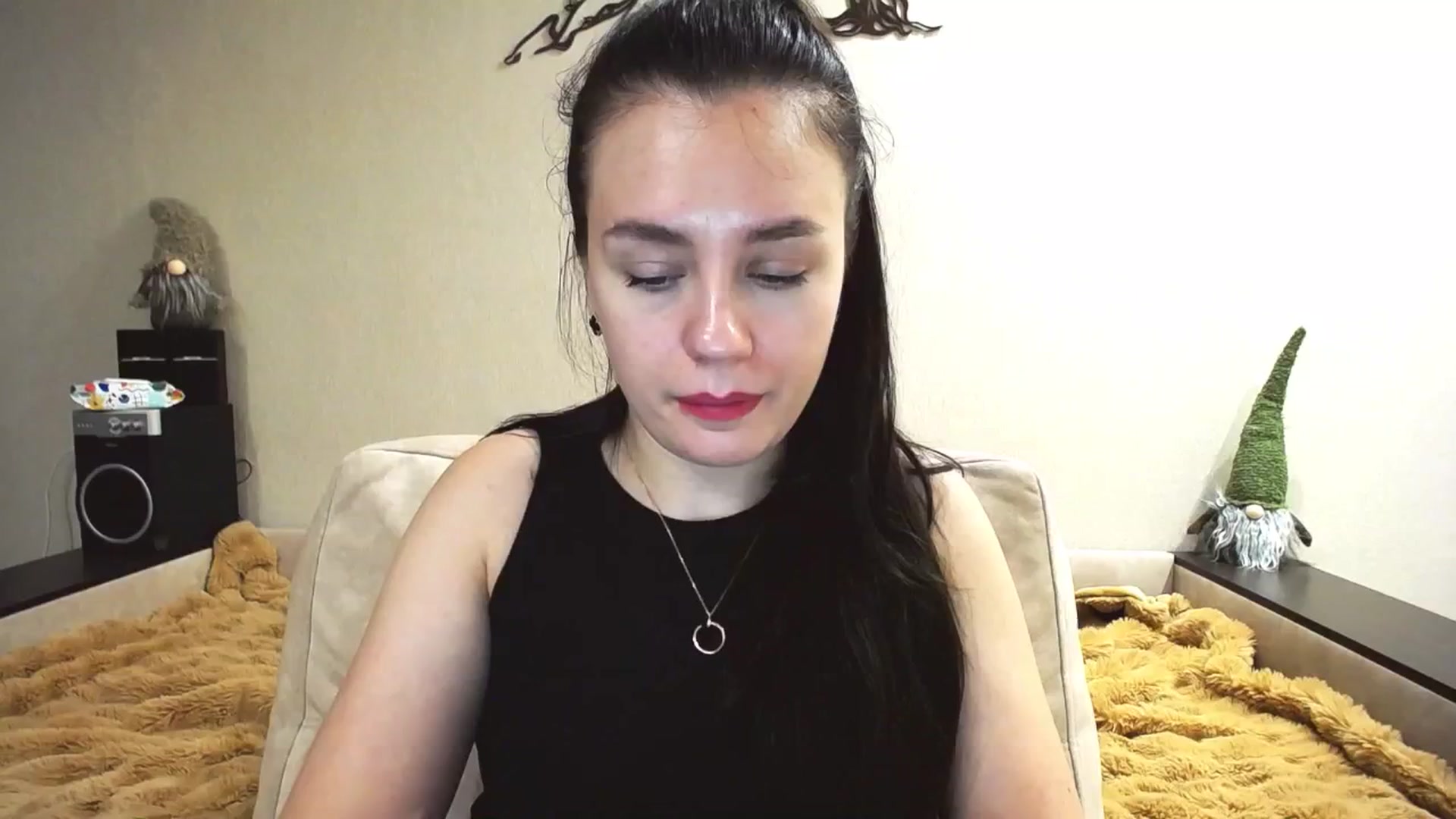 Gallery image thumbnail from Lillit__Wood_'s myfreecams stream on, 01/19/2025, 17:20 image 5 of 20