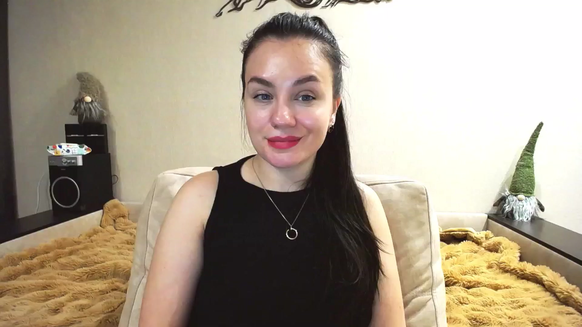 Gallery image thumbnail from Lillit__Wood_'s myfreecams stream on, 01/19/2025, 17:40 image 13 of 20
