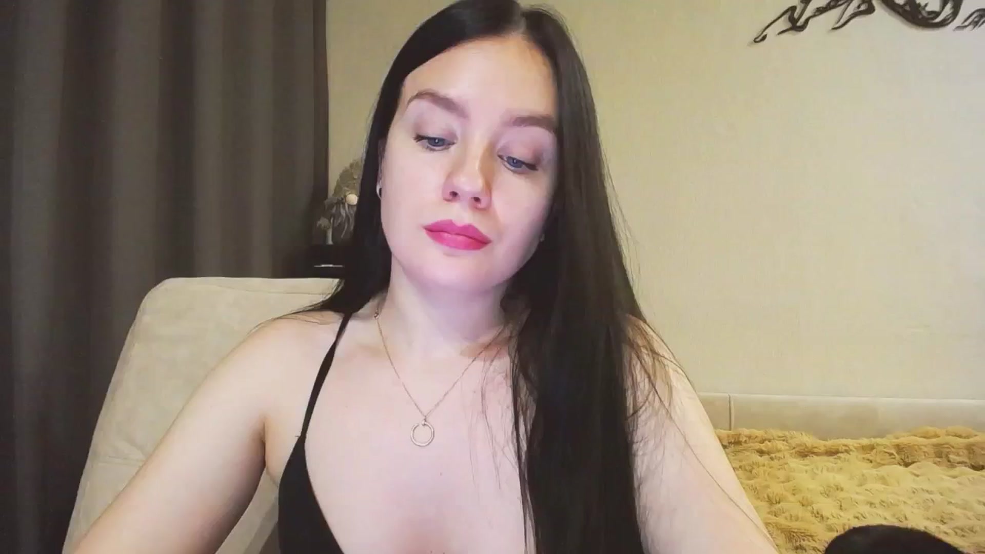 Gallery image thumbnail from Lillit__Wood_'s myfreecams stream on, 01/27/2025, 16:28 image 9 of 20
