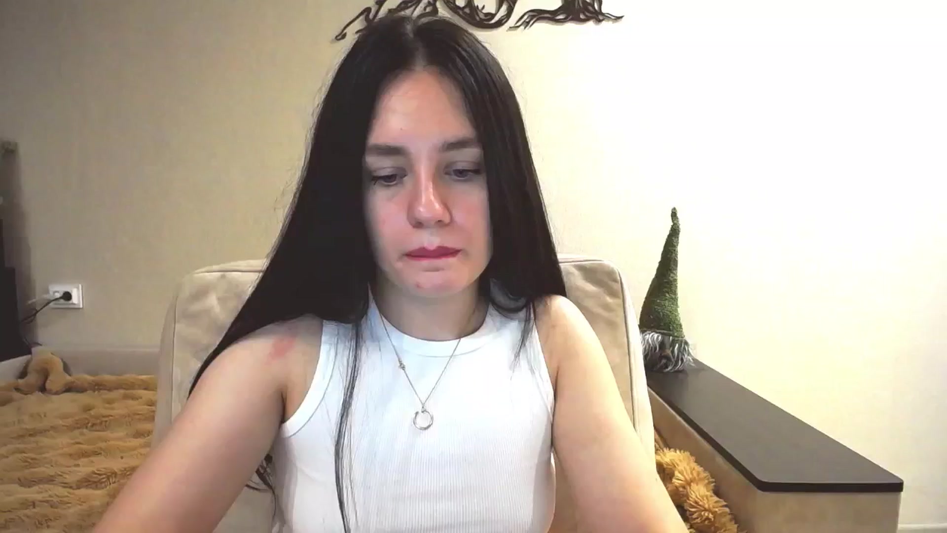 Gallery image thumbnail from Lillit__Wood_'s myfreecams stream on, 02/01/2025, 17:45 image 14 of 20