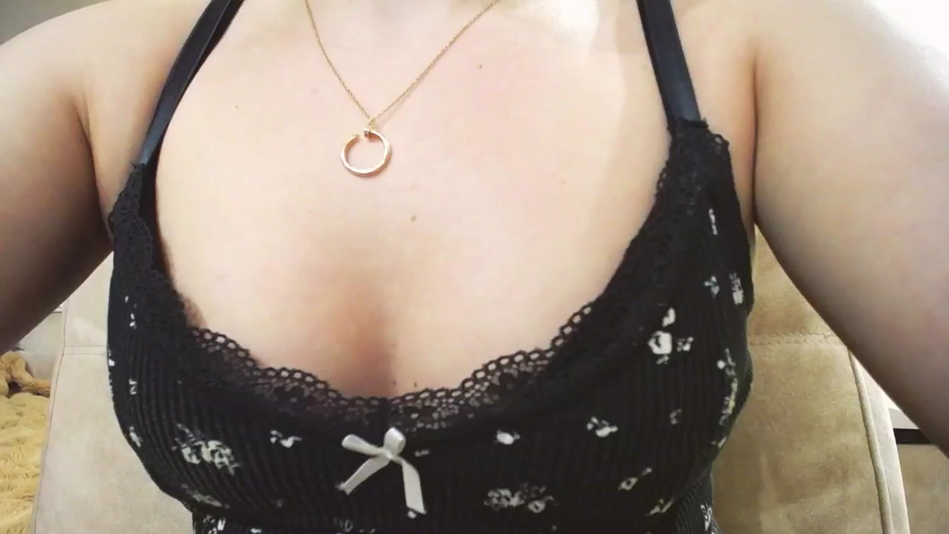 Gallery image thumbnail from Lillit__Wood_'s myfreecams stream on, 02/07/2025, 15:49 image 15 of 20