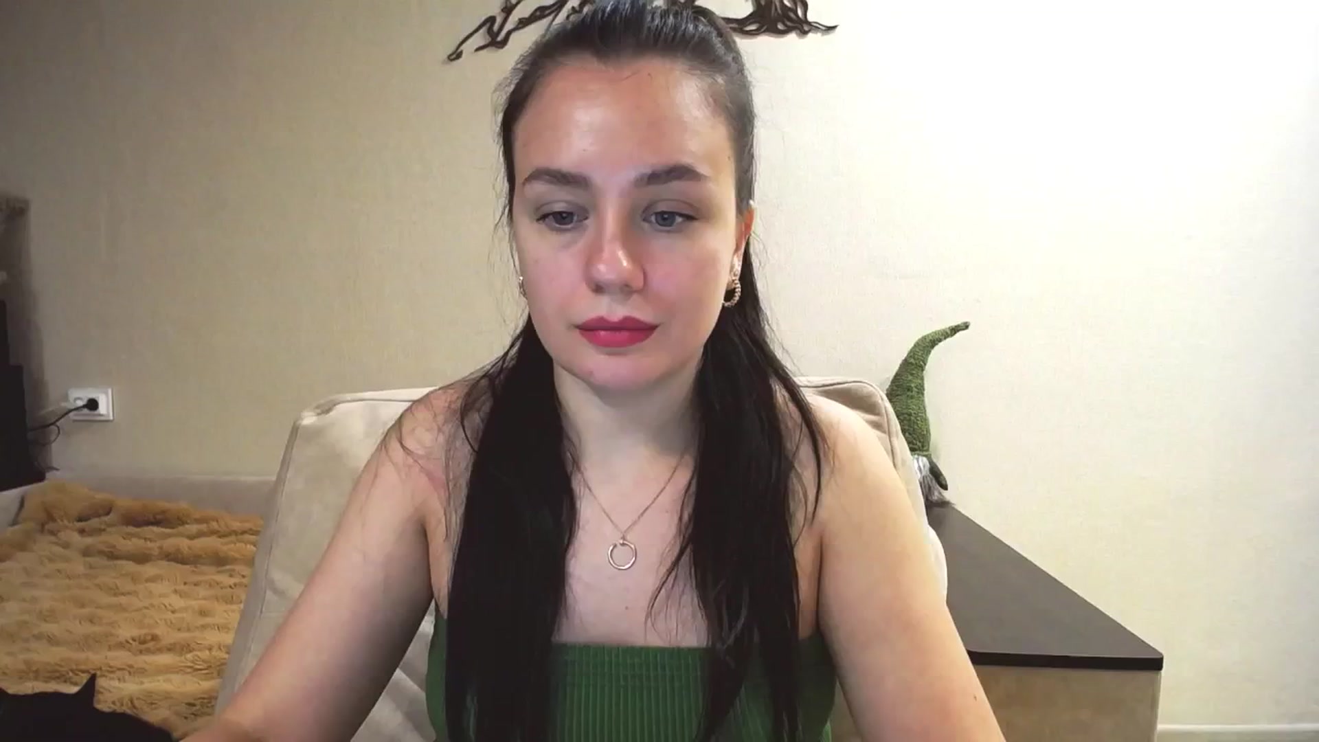 Gallery image thumbnail from Lillit__Wood_'s myfreecams stream on, 02/08/2025, 16:39 image 15 of 20