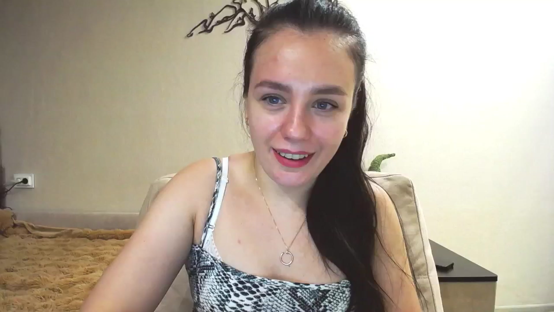 Gallery image thumbnail from Lillit__Wood_'s myfreecams stream on, 02/09/2025, 16:33 image 8 of 20