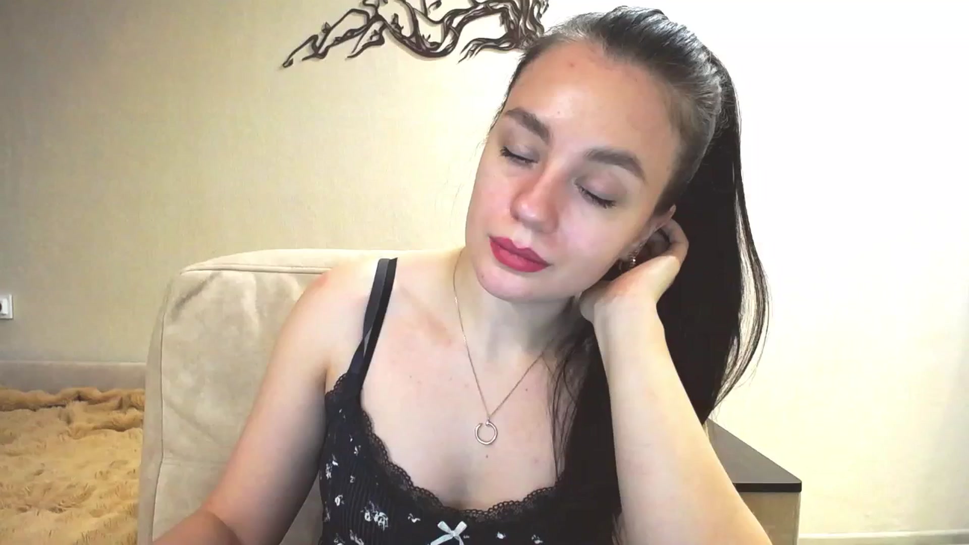 Gallery image thumbnail from Lillit__Wood_'s myfreecams stream on, 02/21/2025, 16:45 image 14 of 20