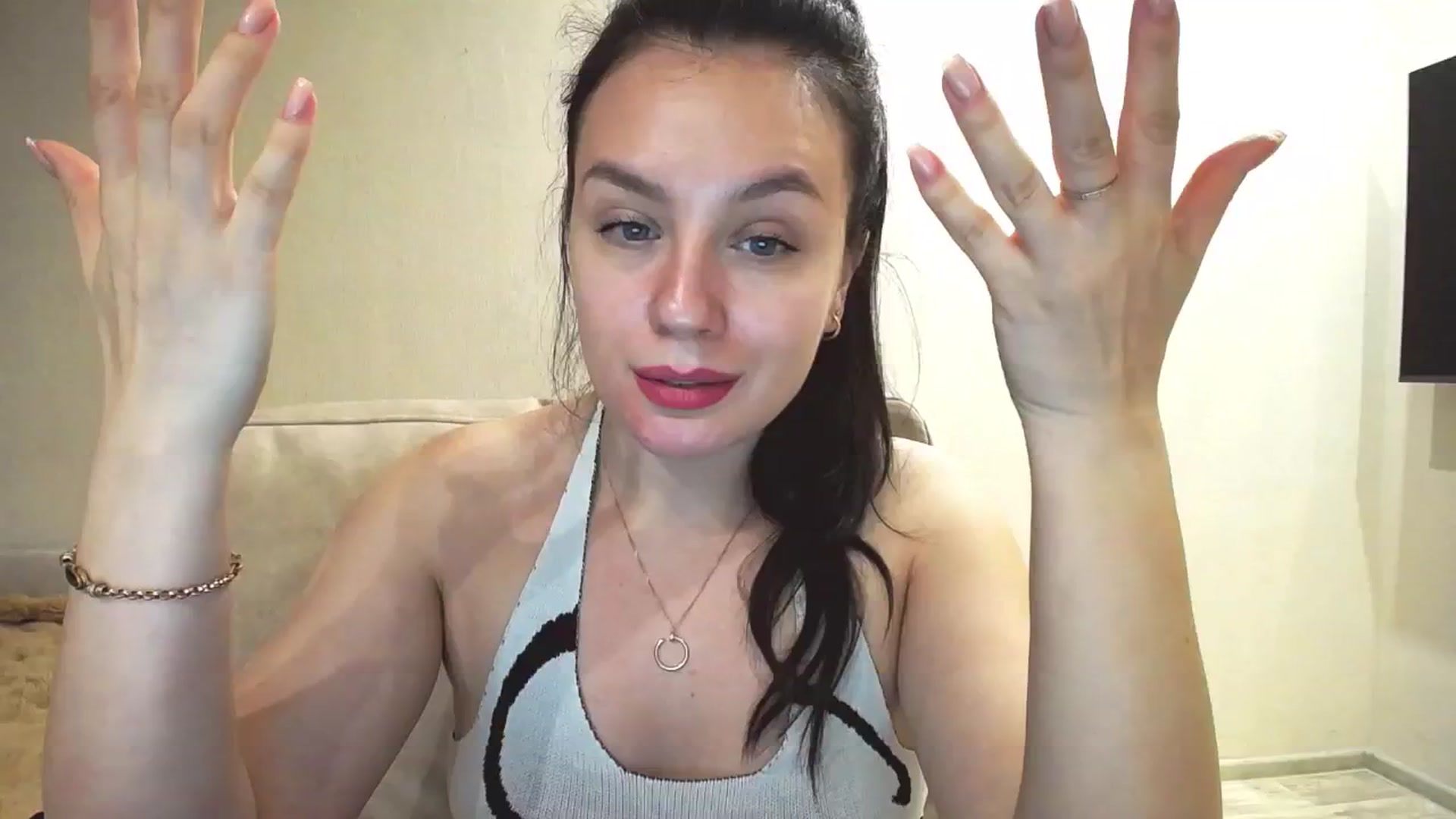 Gallery image thumbnail from Lillit__Wood_'s myfreecams stream on, 03/01/2025, 17:19 image 10 of 20