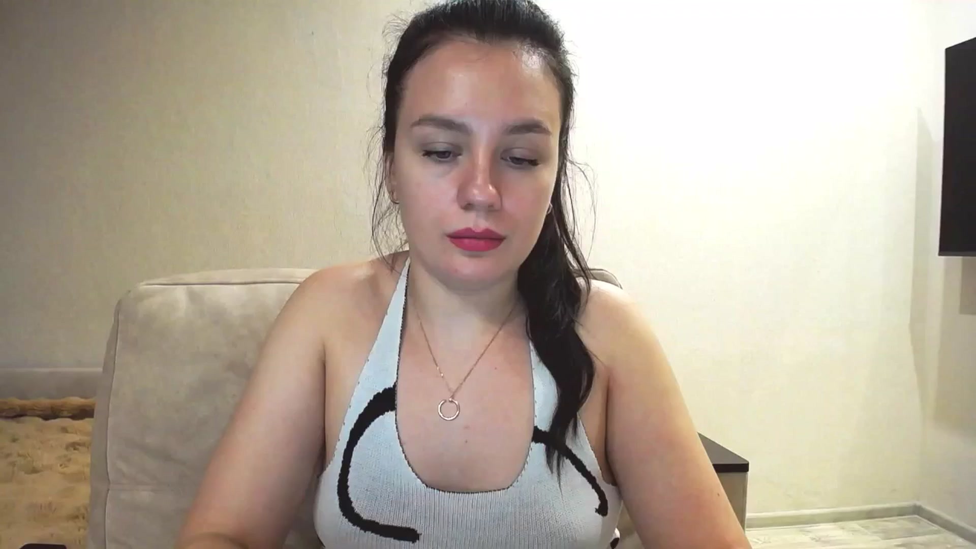 Gallery image thumbnail from Lillit__Wood_'s myfreecams stream on, 03/01/2025, 17:19 image 9 of 20